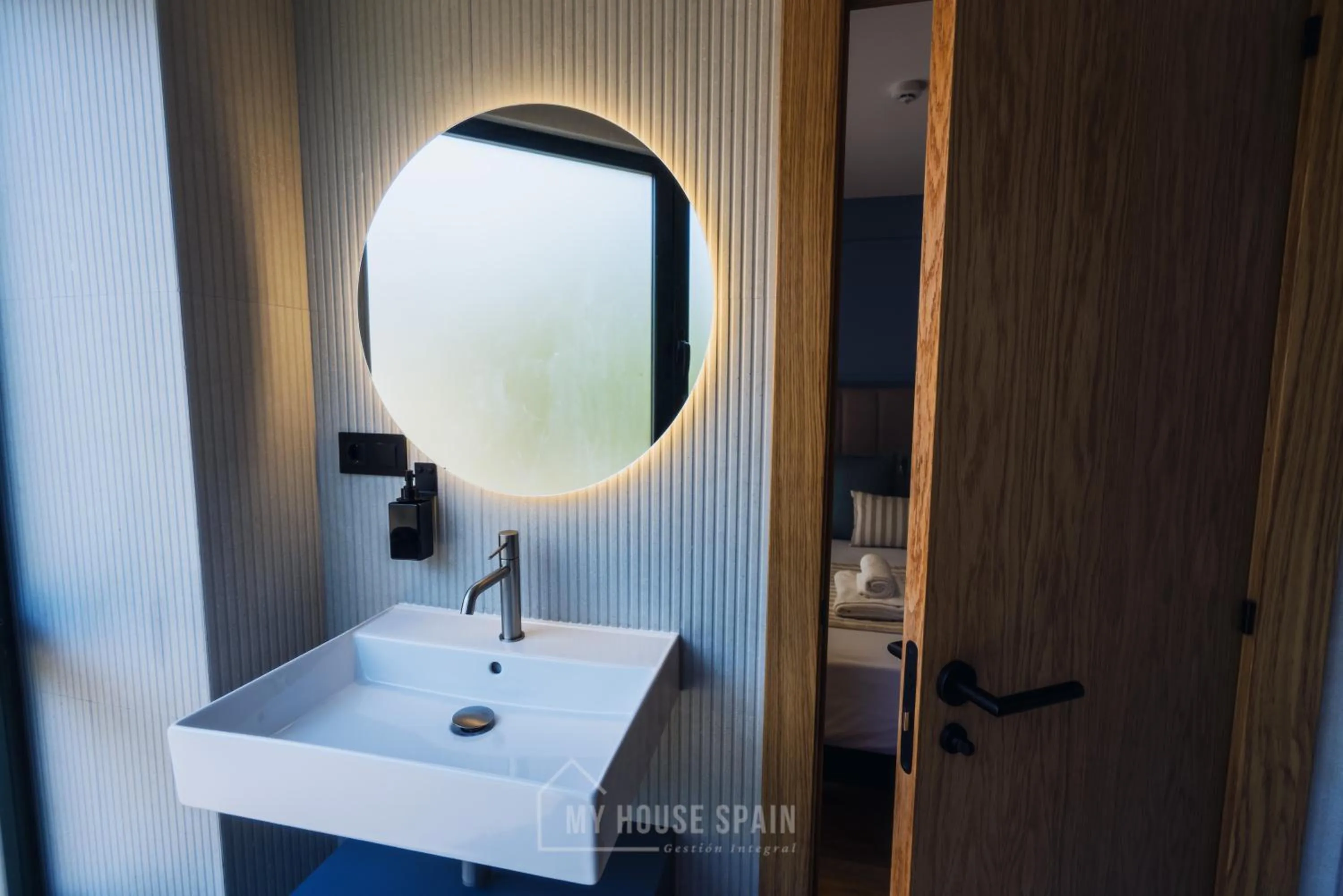 Hotel Central by MyHouseSpain