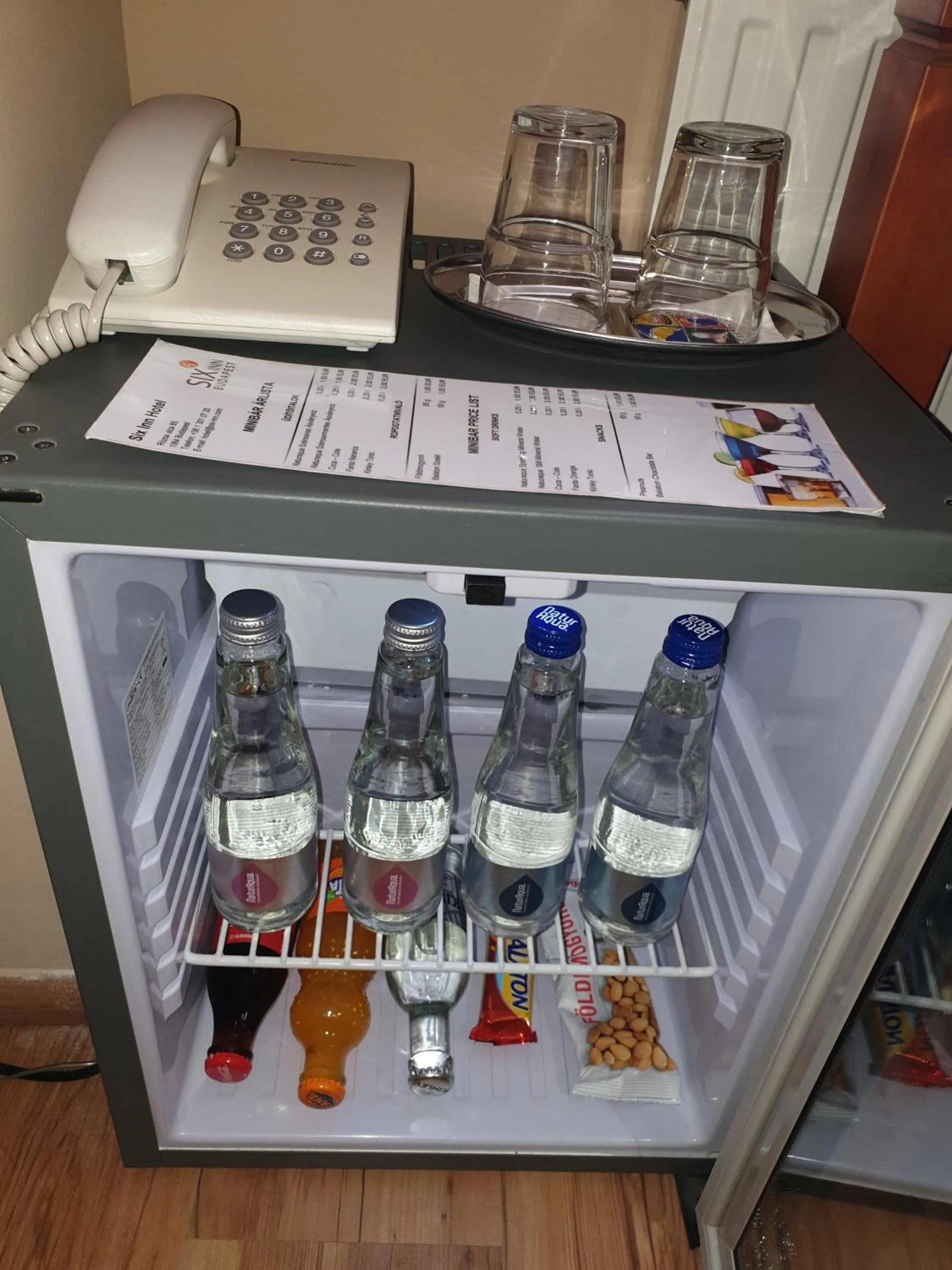 Food and drinks in Six Inn Hotel Budapest