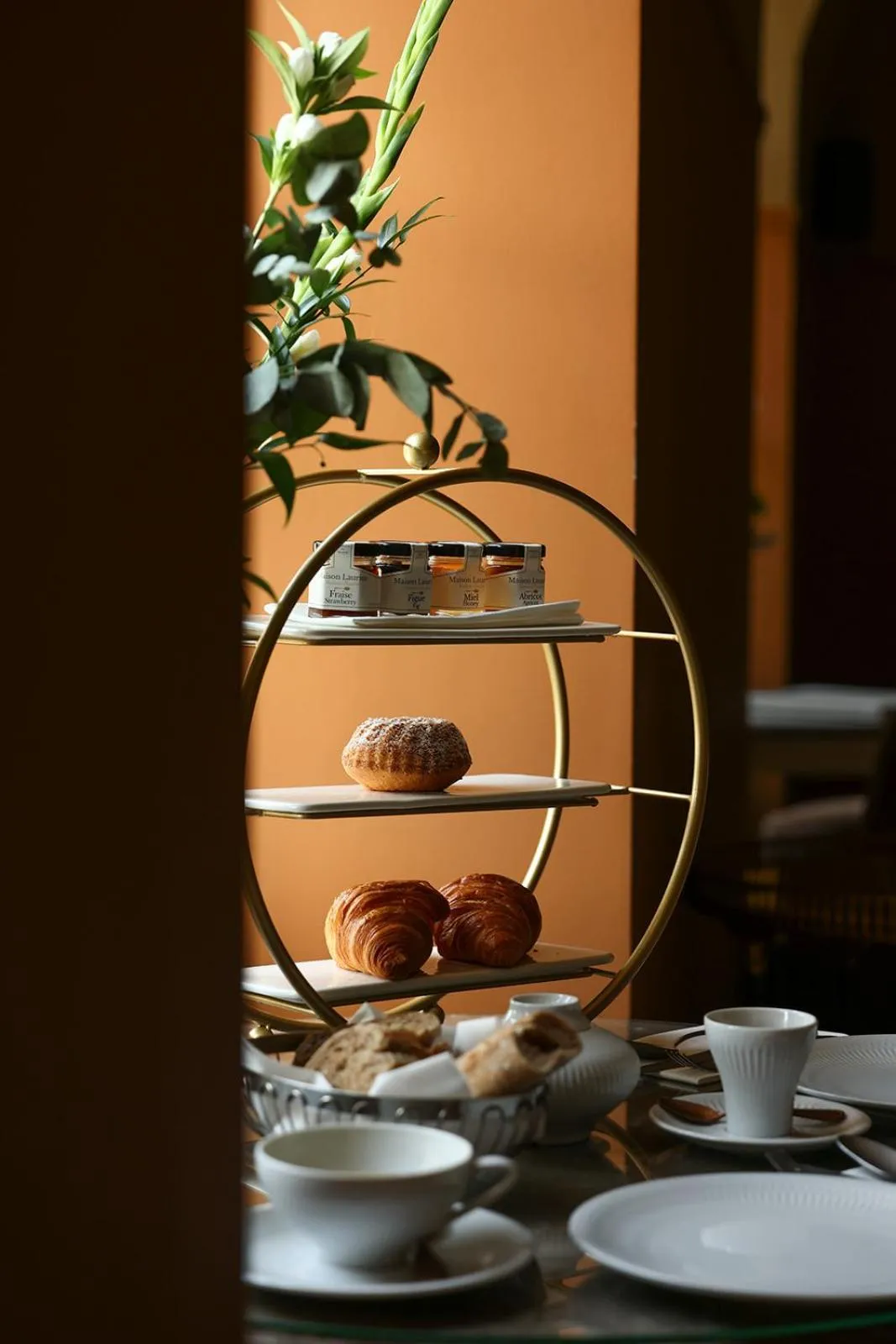 Breakfast in Château Les Oliviers de Salettes