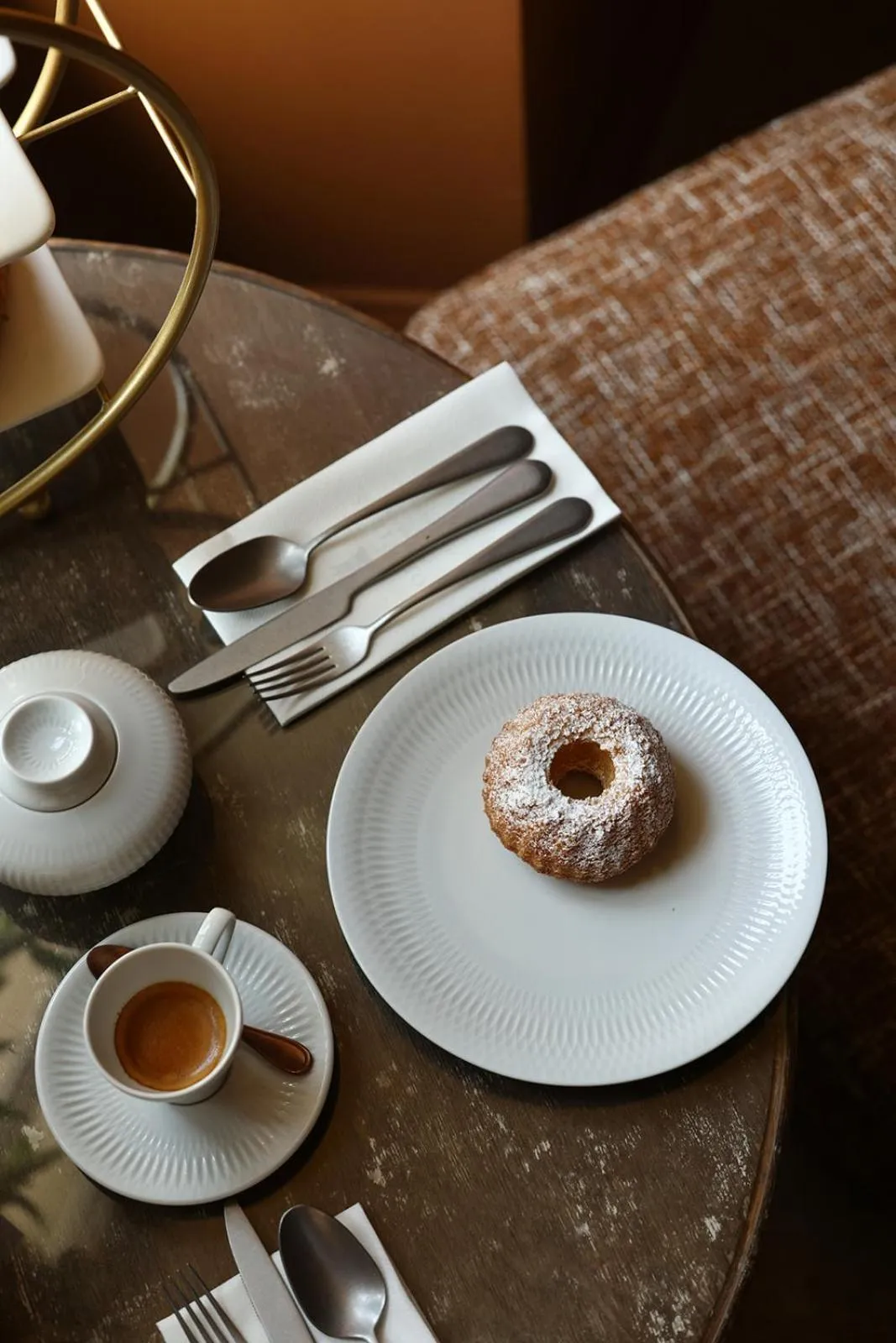 Continental breakfast in Château Les Oliviers de Salettes