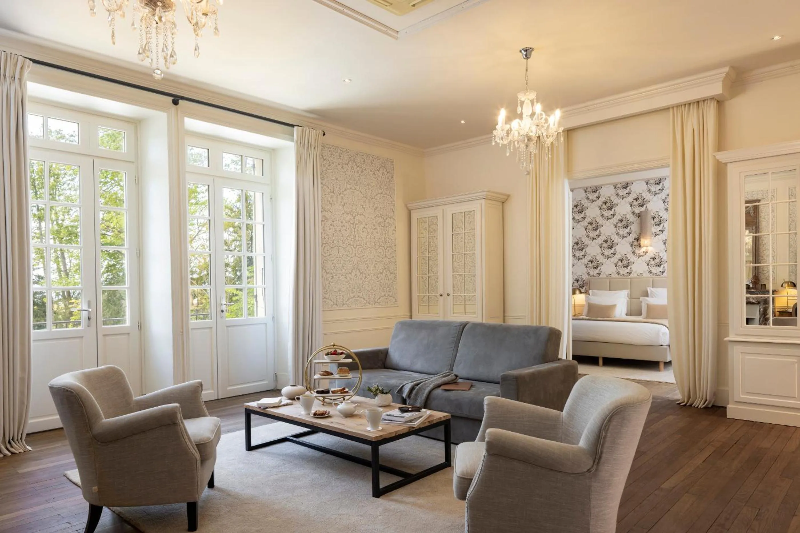 Living room in Château Les Oliviers de Salettes