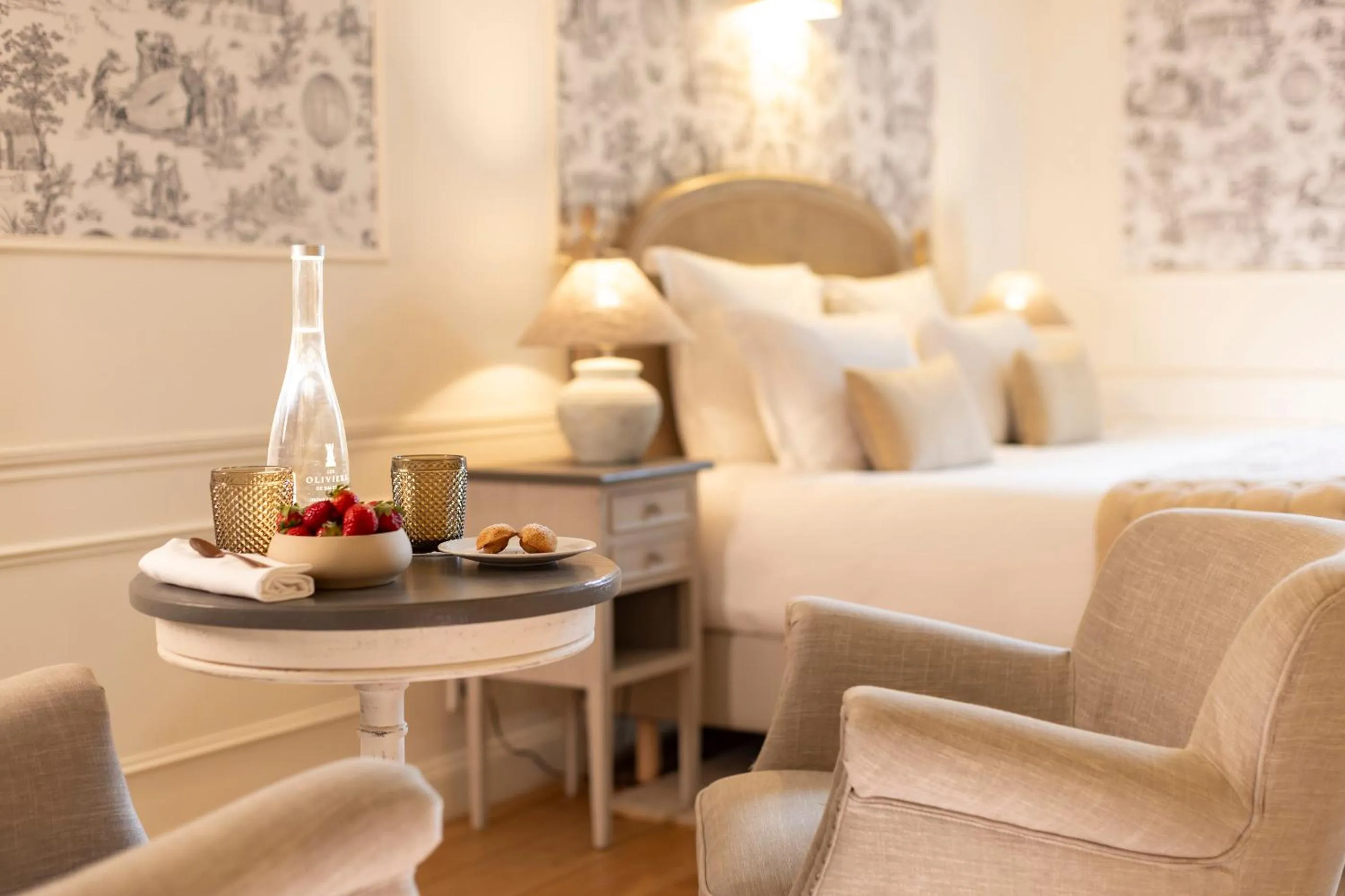 Bed in Château Les Oliviers de Salettes