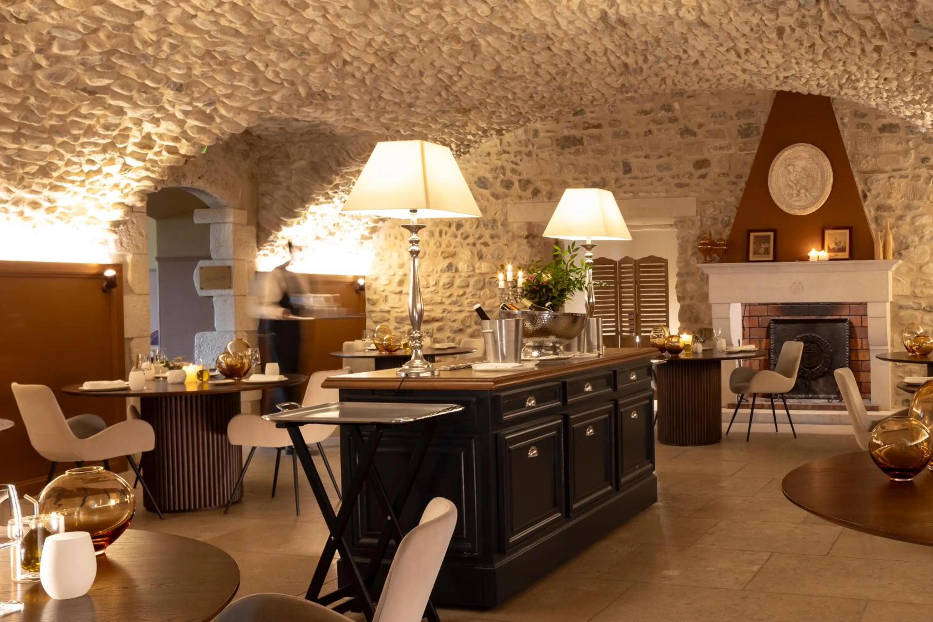 Restaurant/places to eat in Château Les Oliviers de Salettes