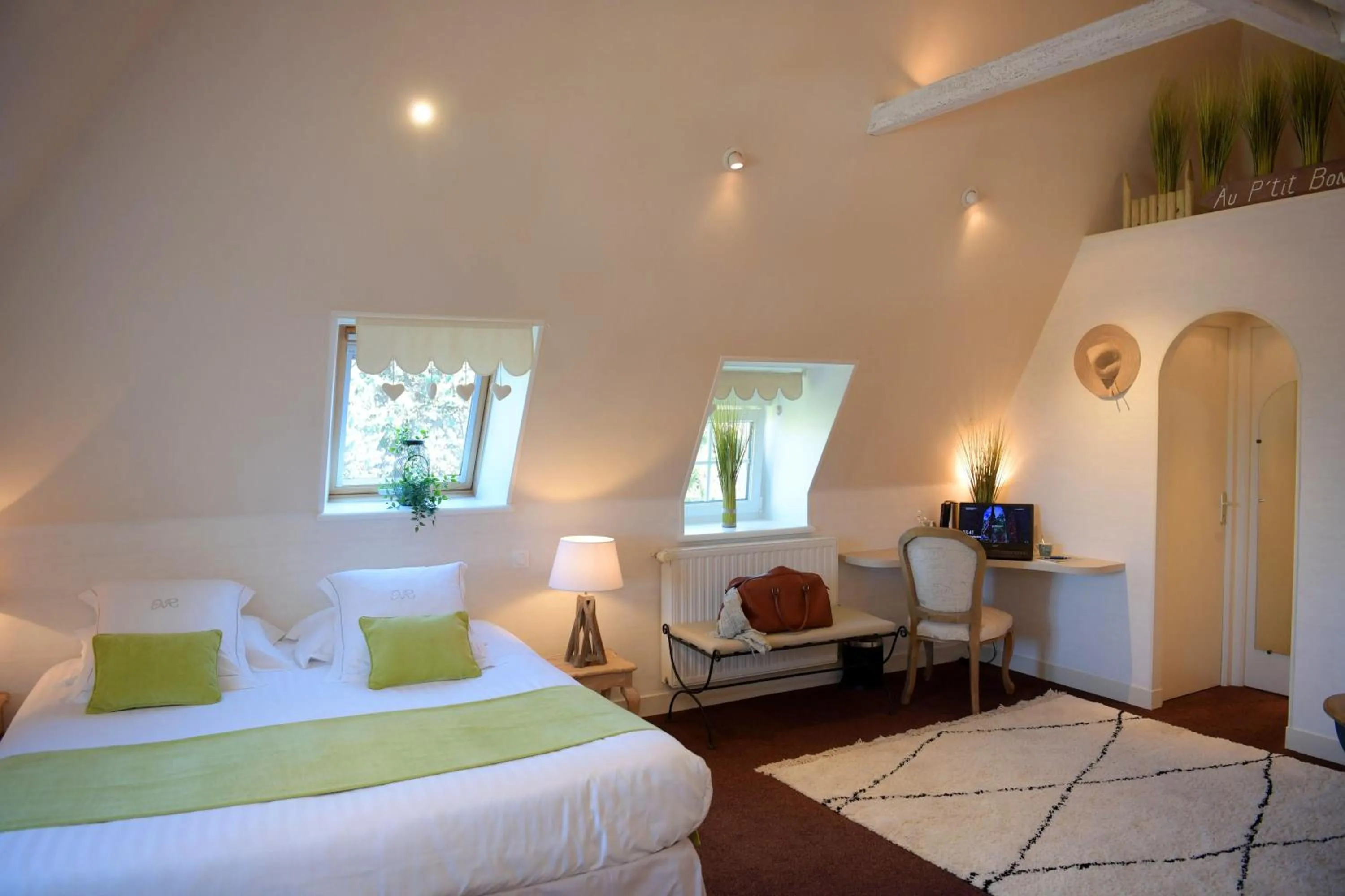 Bedroom, Bed in La Ramade - Teritoria