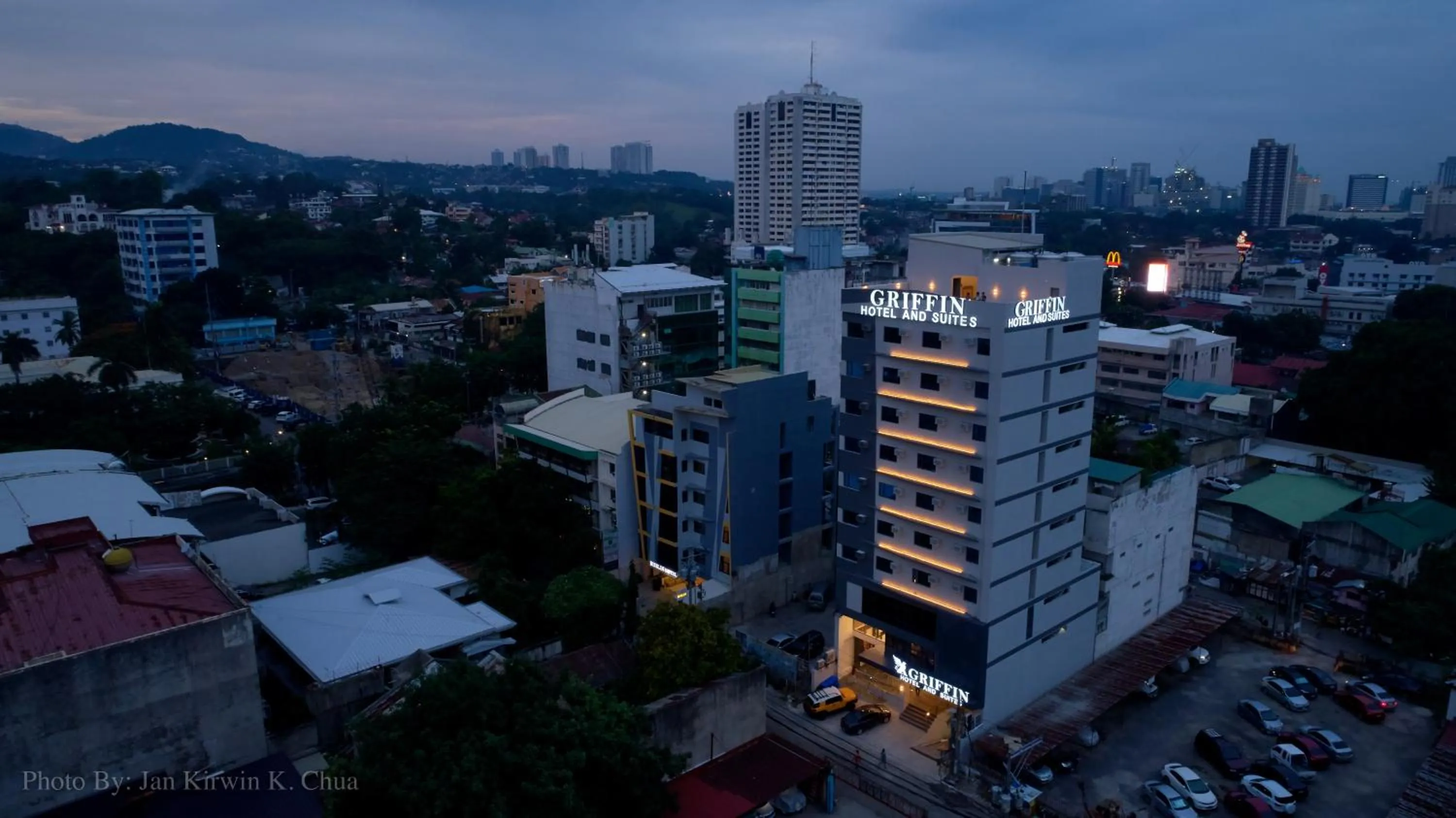 Neighbourhood in Griffin Hotel and Suites