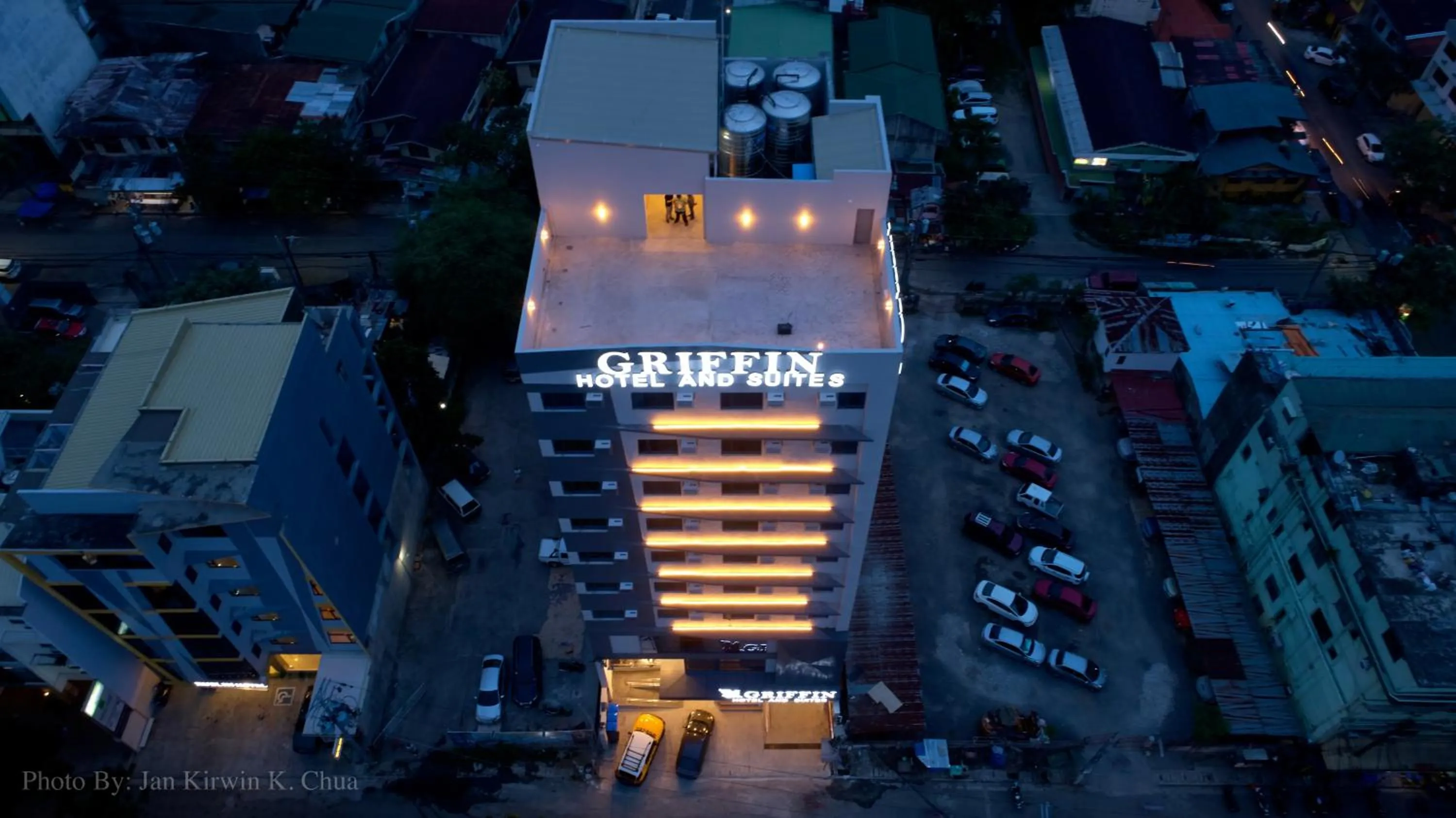 Neighbourhood in Griffin Hotel and Suites