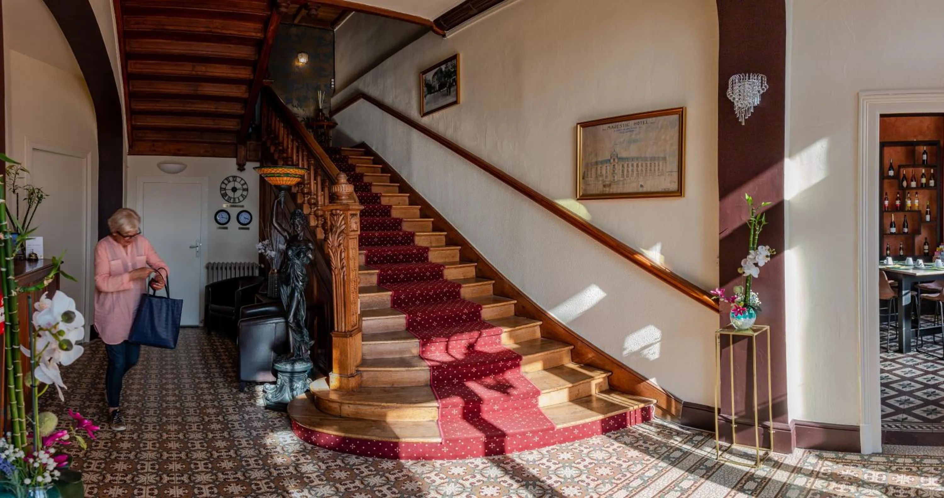 People in LOGIS Hotel Majestic Chatelaillon Plage - La Rochelle