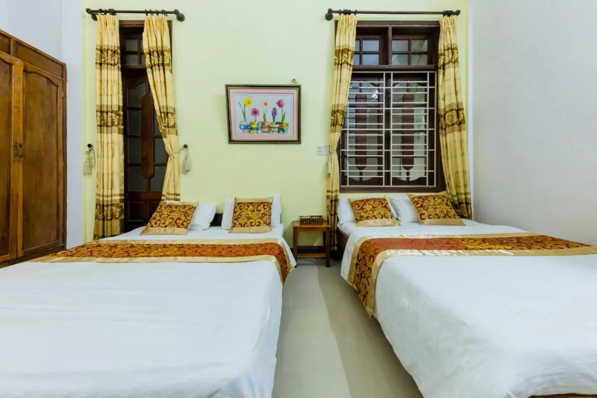 Bed in Hue Lotus Homestay