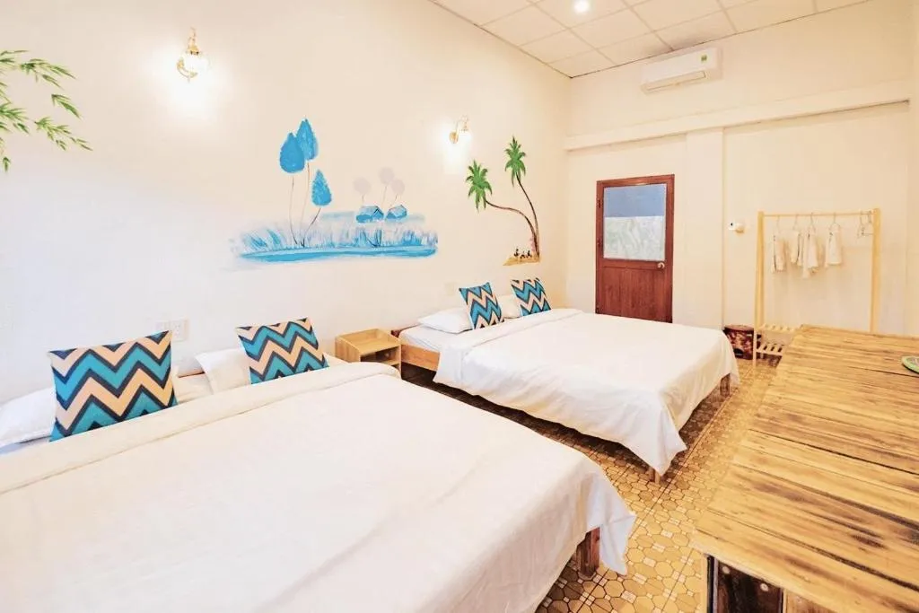 Bed in Hue Lotus Homestay