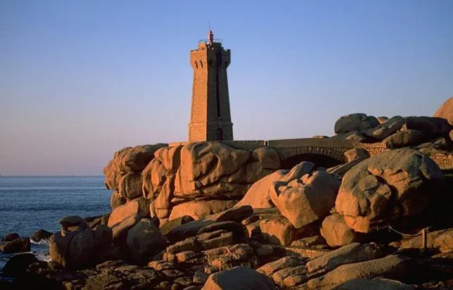 Nearby landmark in Hotel Restaurant Le Phare