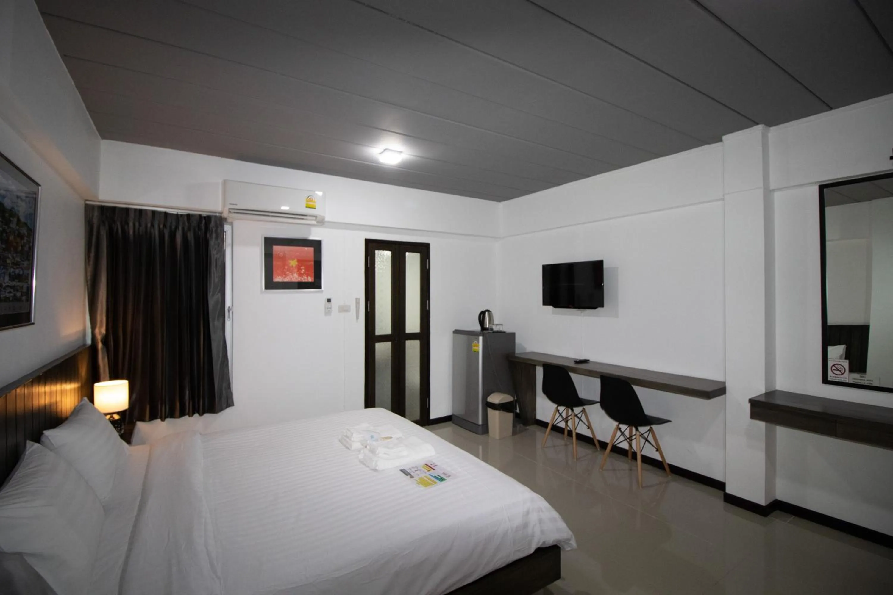 Bedroom, Bed in The 168 Gallery Residence and Hotel