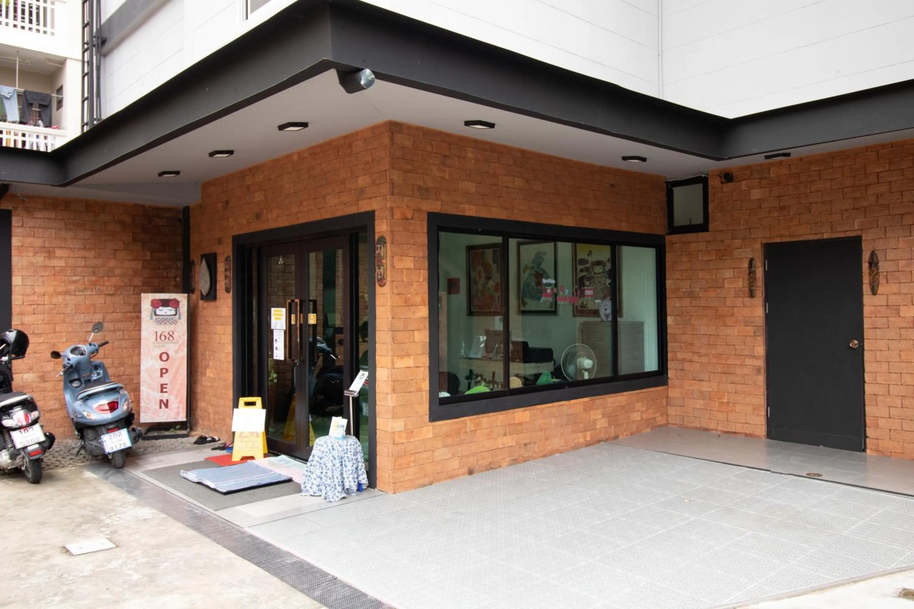 Facade/entrance in The 168 Gallery Residence and Hotel
