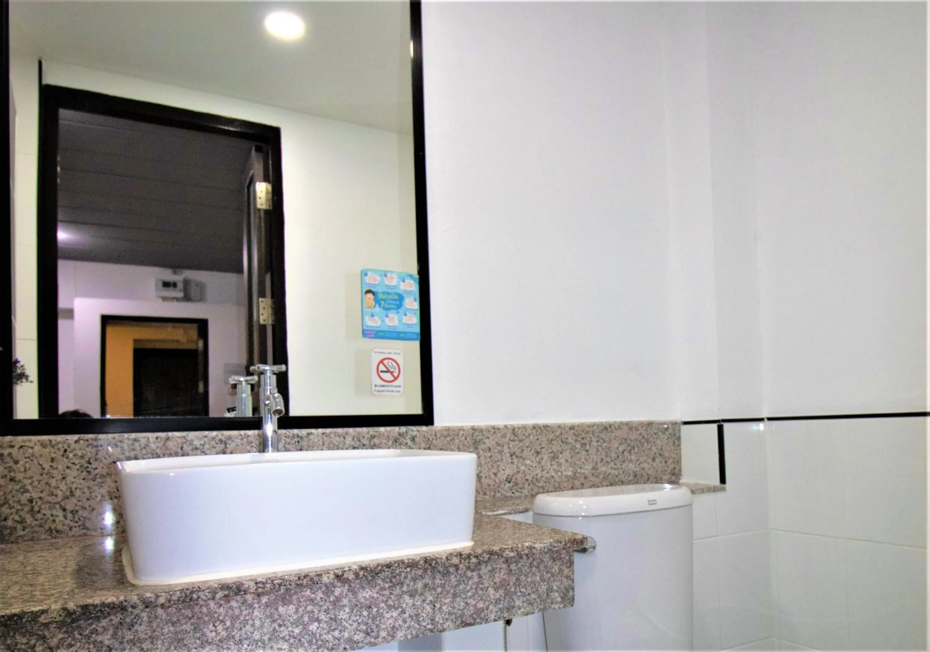 Bathroom in The 168 Gallery Residence and Hotel