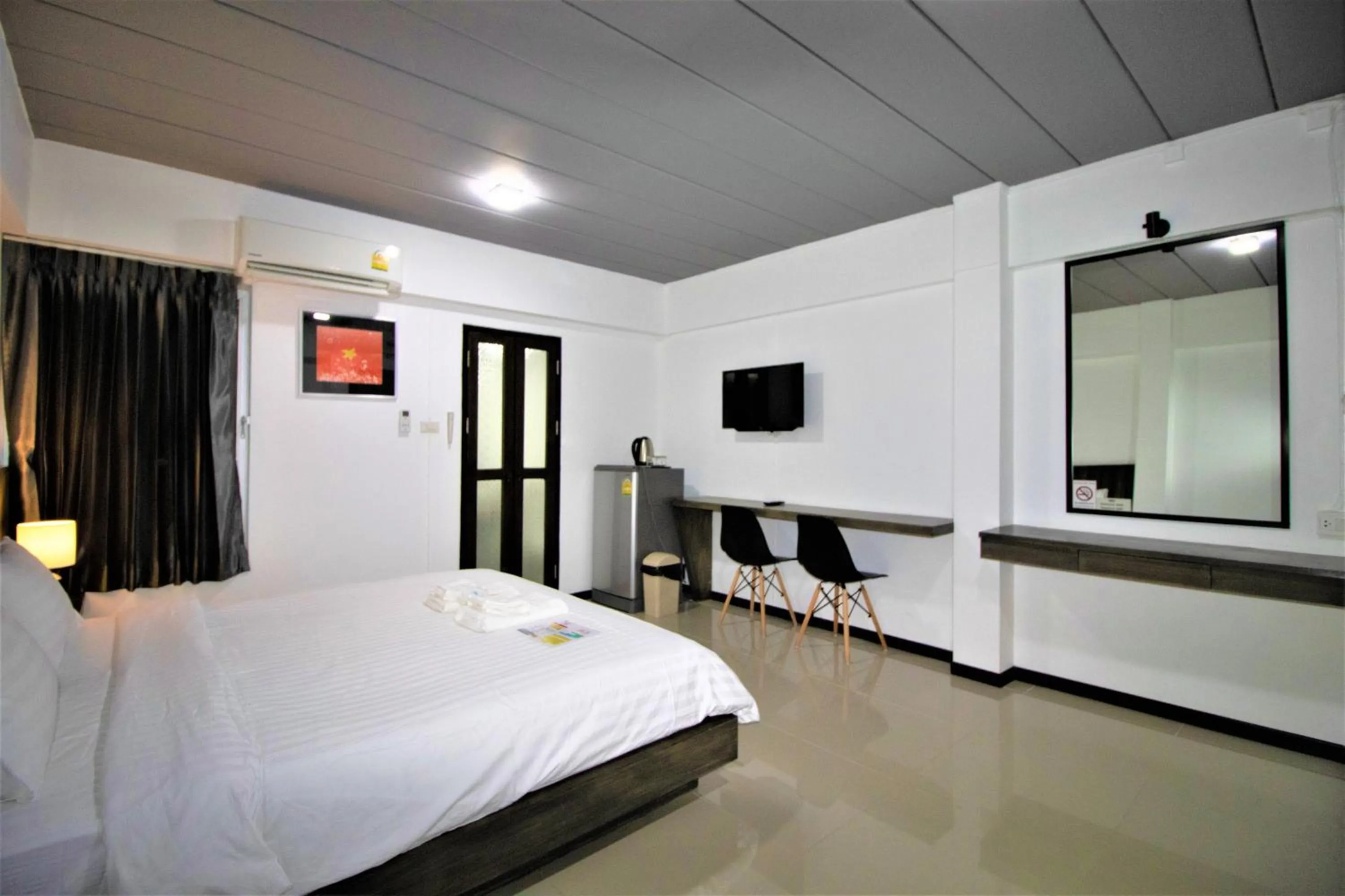 Bedroom, Bed in The 168 Gallery Residence and Hotel