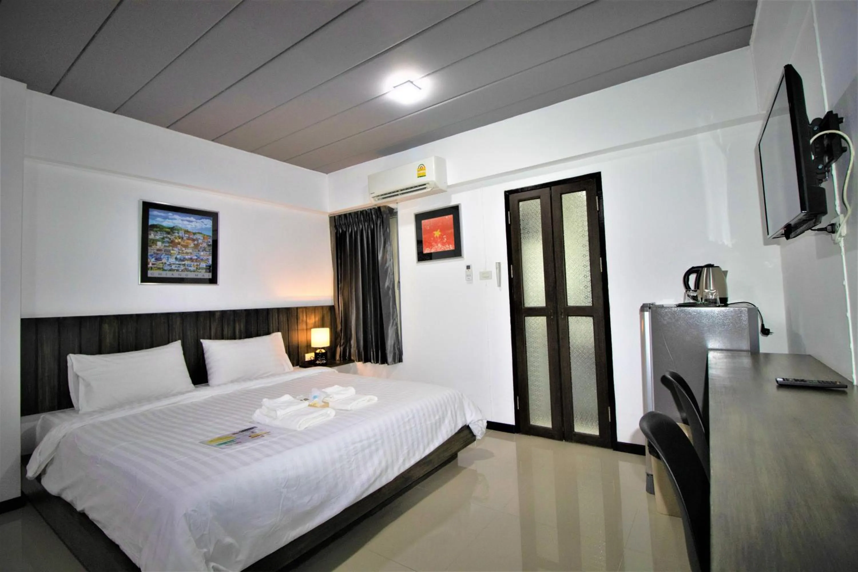 Bedroom, Bed in The 168 Gallery Residence and Hotel