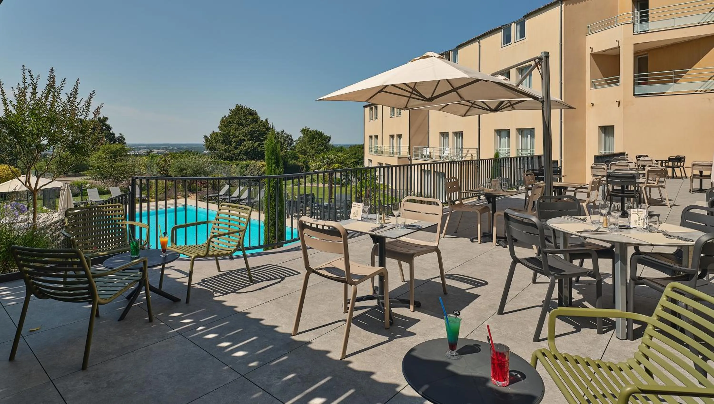 Balcony/Terrace in Logis Hôtel Restaurant Aloe