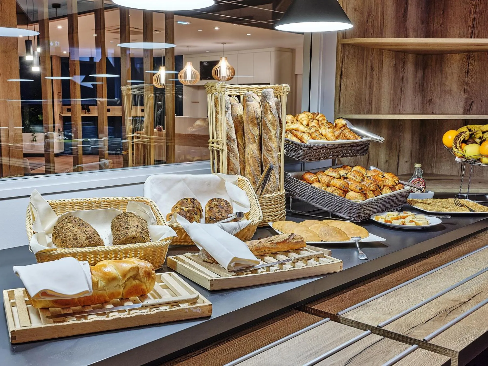 Breakfast in Logis Hôtel Restaurant Aloe