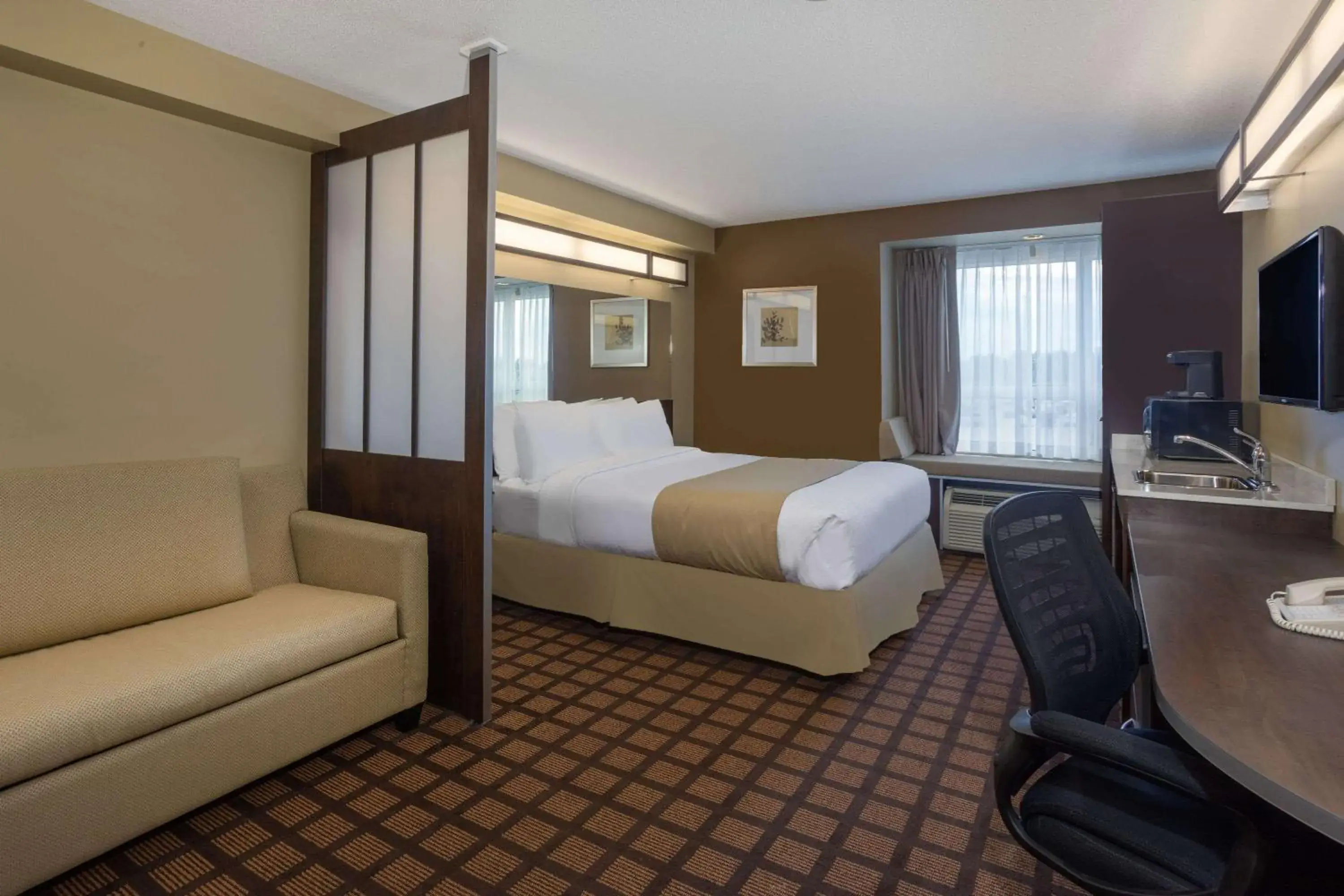 One-Bedroom Suite - Disability Access/Non-Smoking in Microtel Inn & Suites by Wyndham - Timmins One-Bedroom Suite - Disability Access/Non-Smoking in Microtel Inn & Suites by Wyndham - Timmins