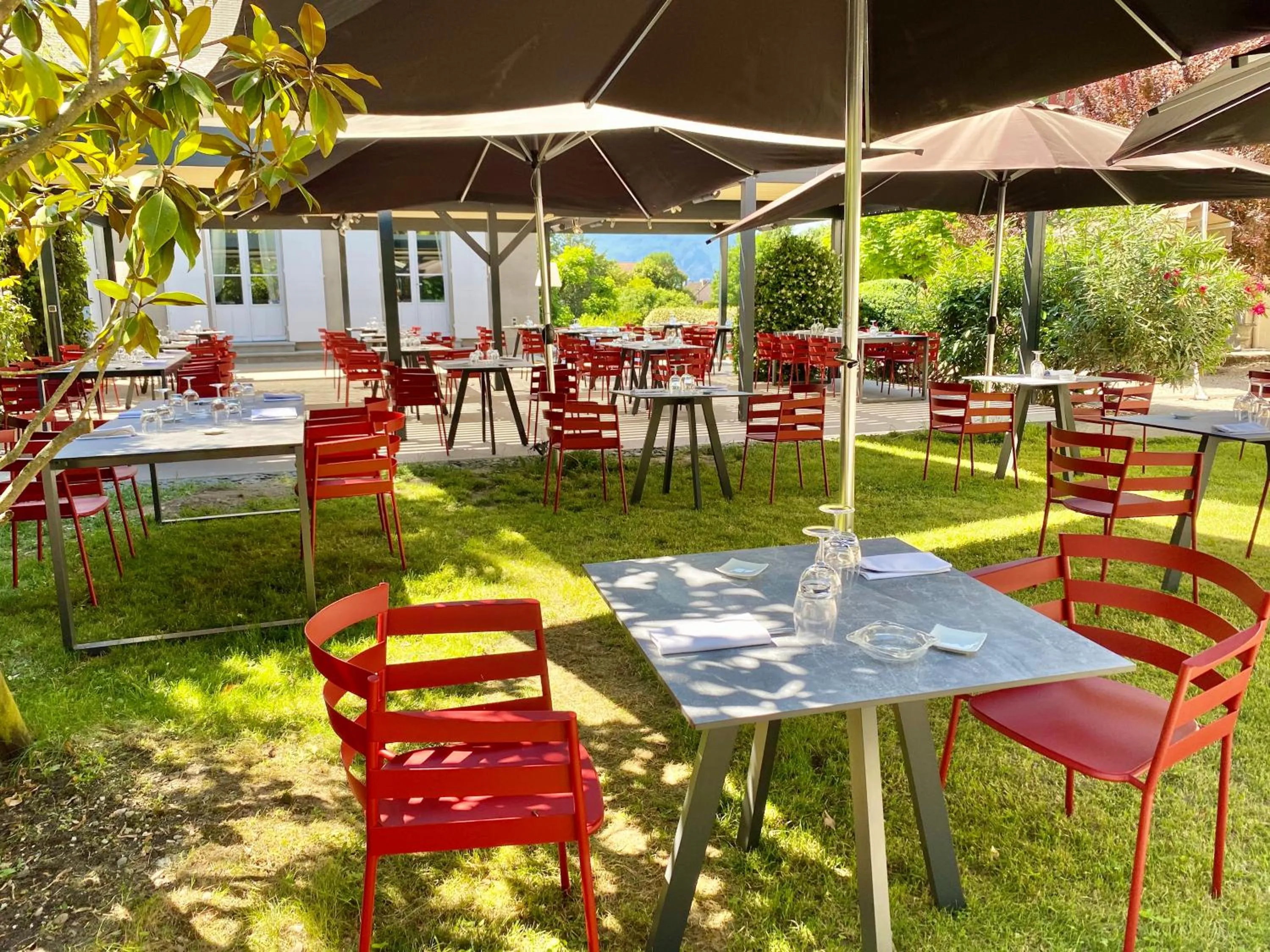 Patio in Château Hôtel, Restaurant & Spa De La Commanderie