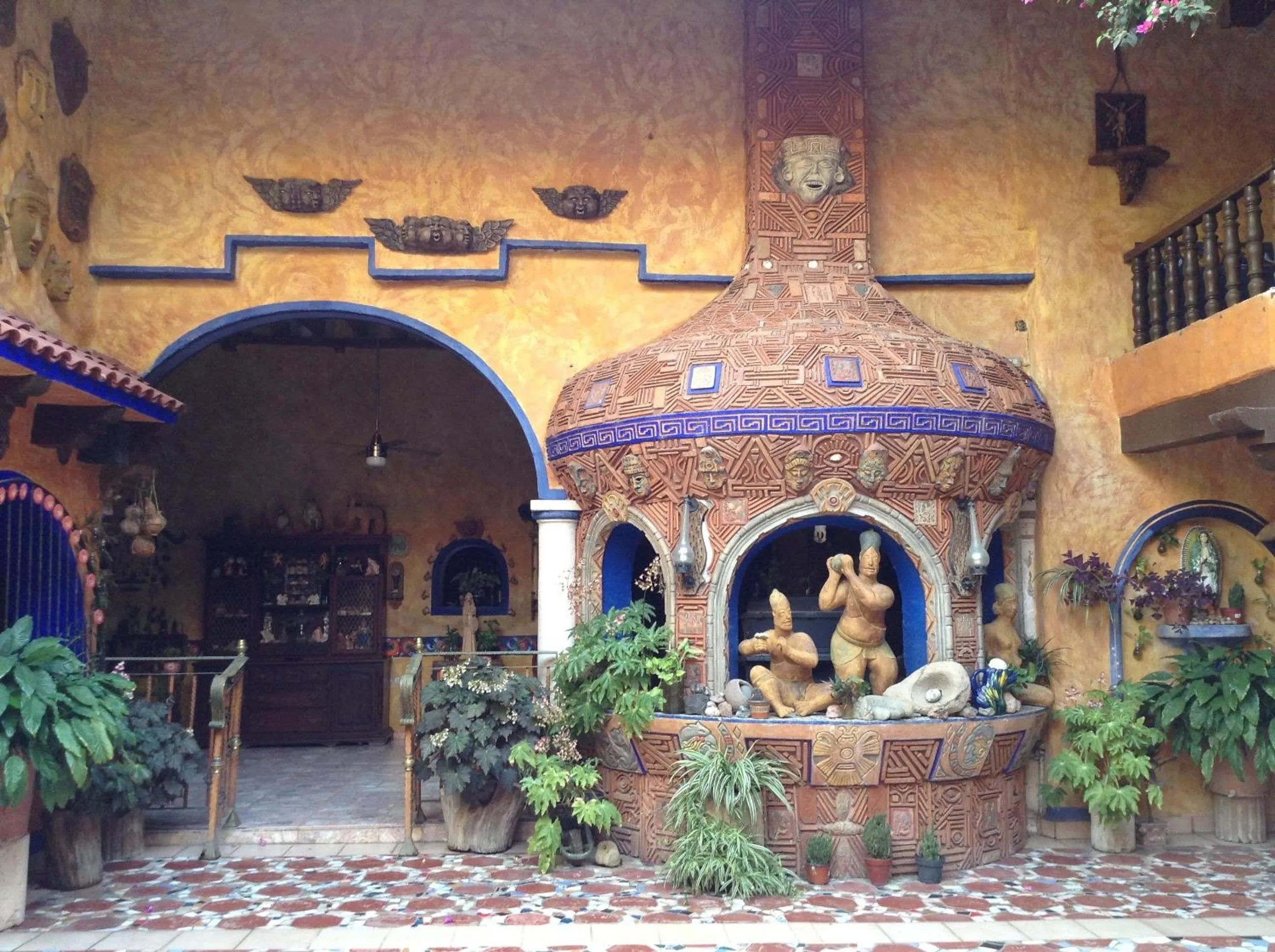 Patio in Hotel el Fuerte