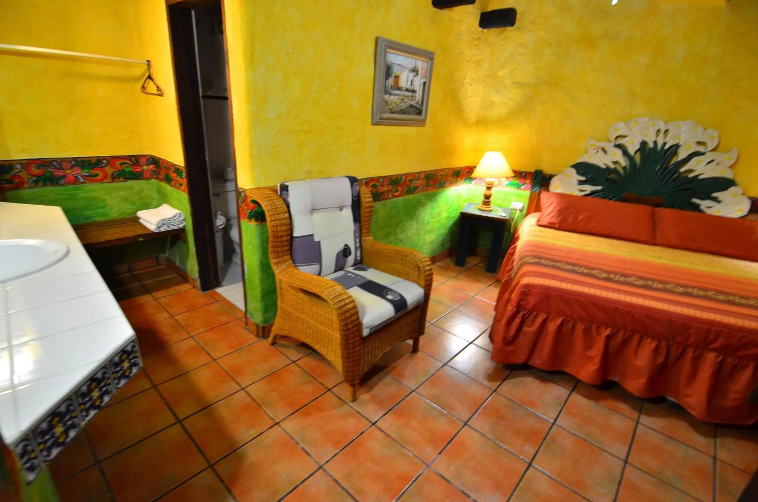 Photo of the whole room, Bed in Hotel el Fuerte