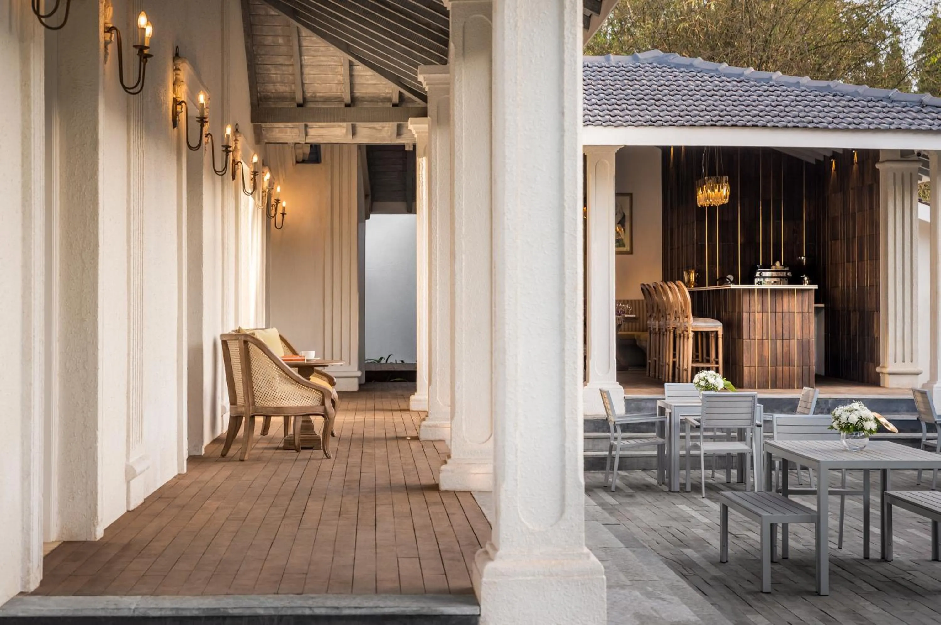 Restaurant/places to eat in MansionHaus