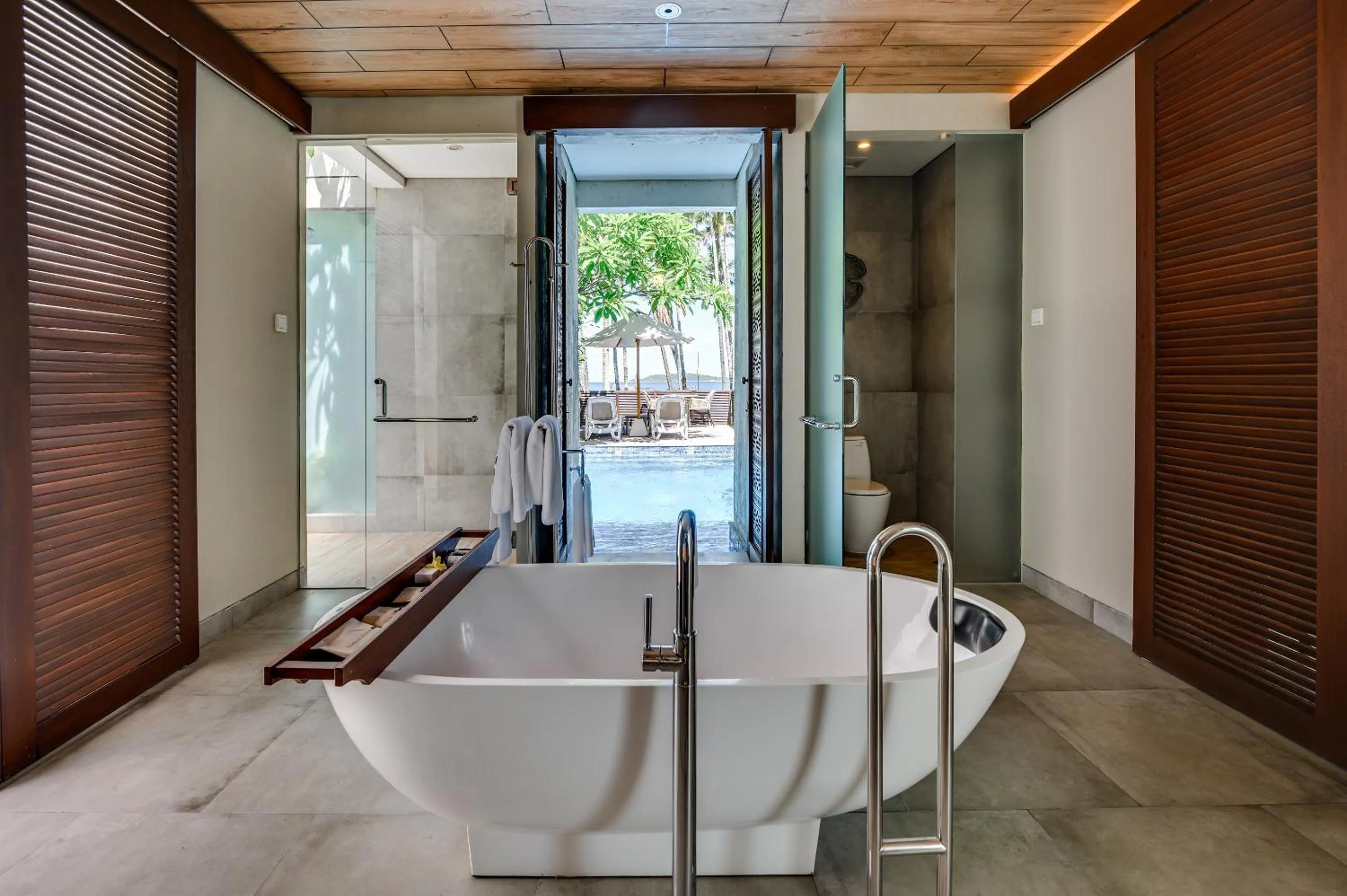 Bathroom in The Kayana Beach Lombok