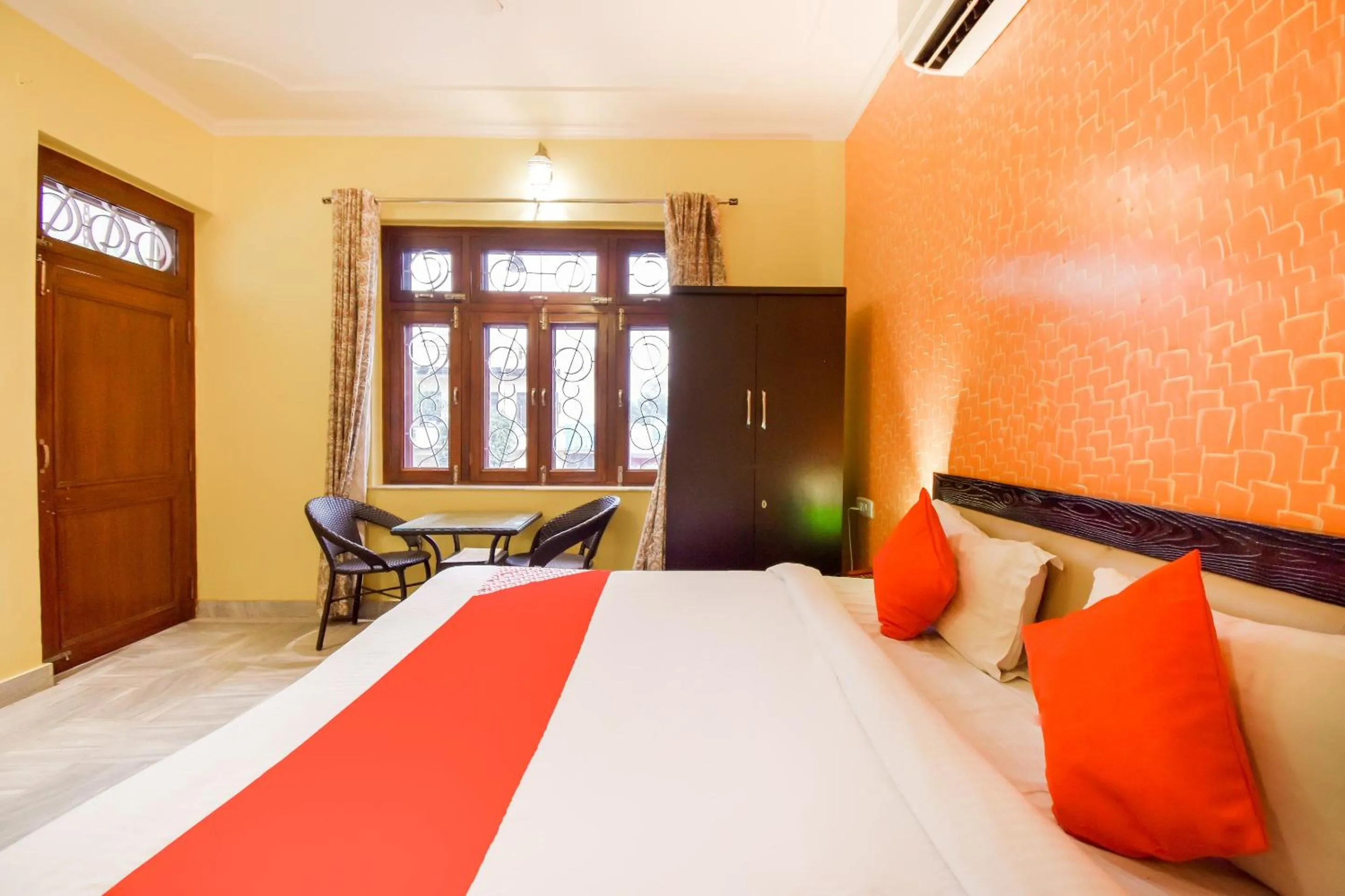 Bedroom, Bed in Hotel O The Nandini's Guest House