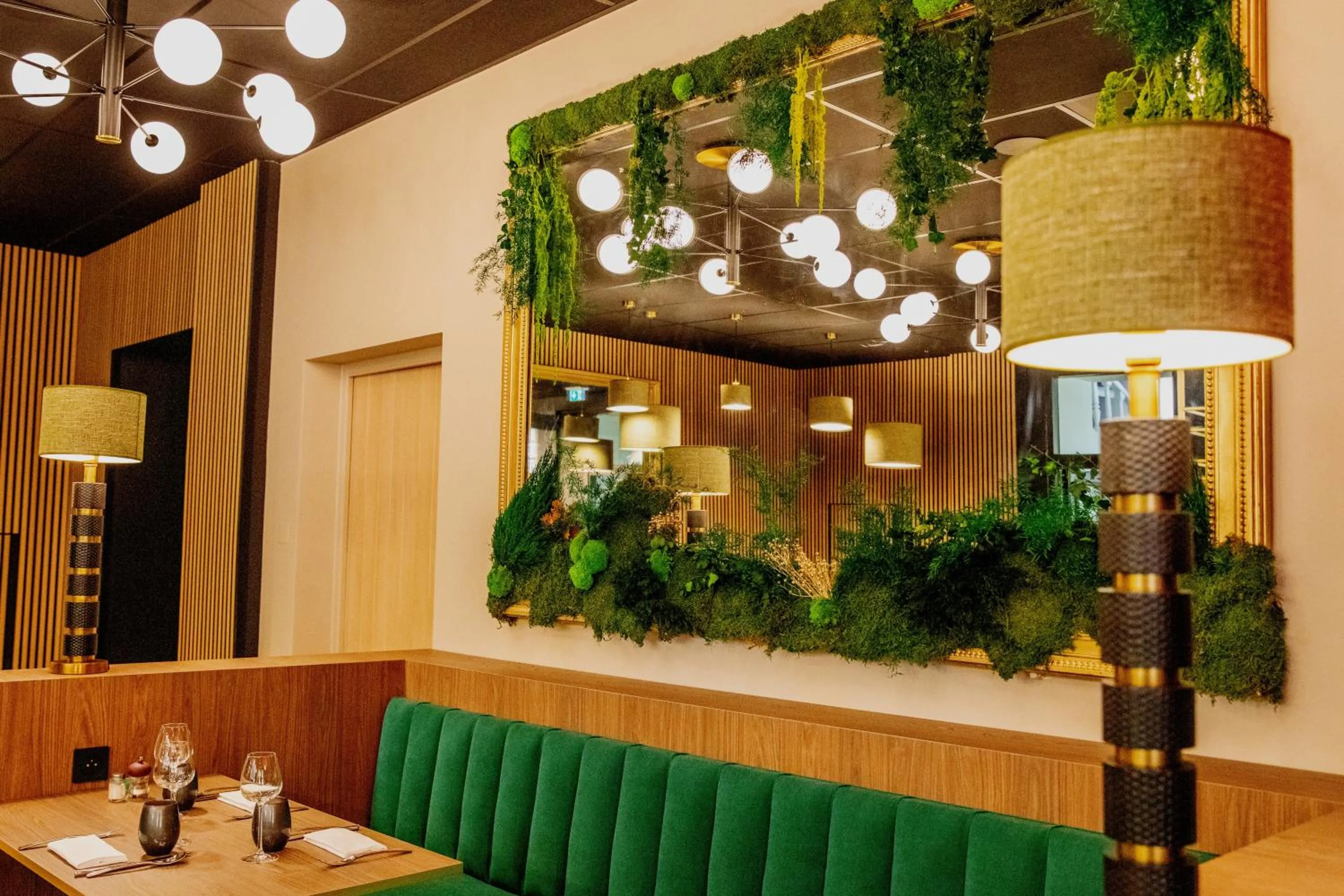 Restaurant/places to eat in Logis Hôtel-Restaurant LE FONTARABIE