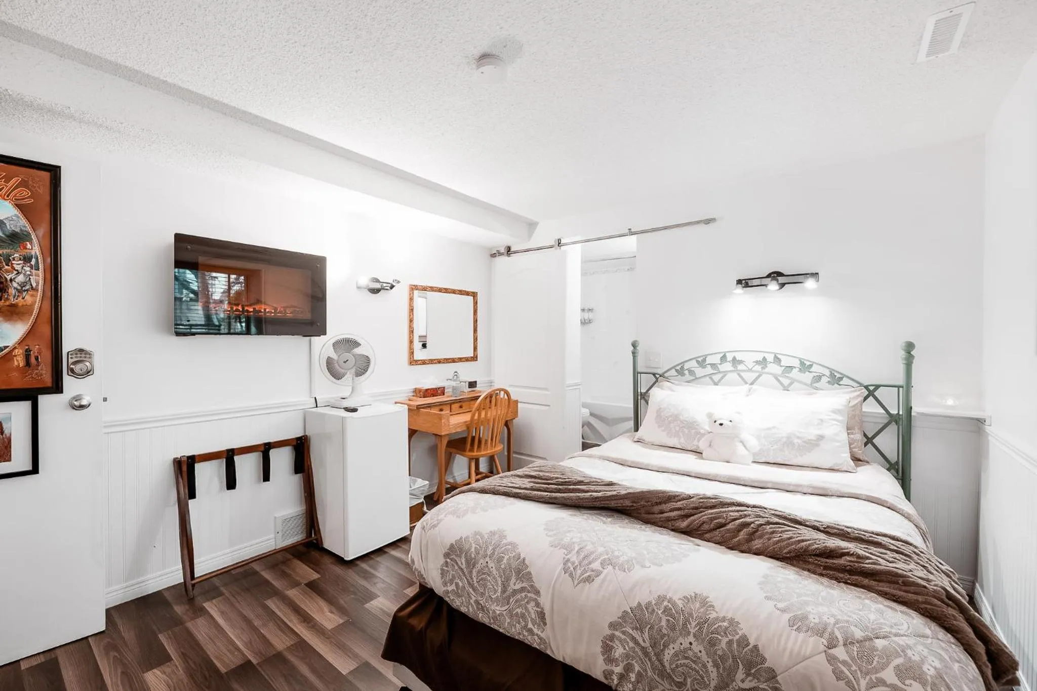 Bed in Along River Ridge