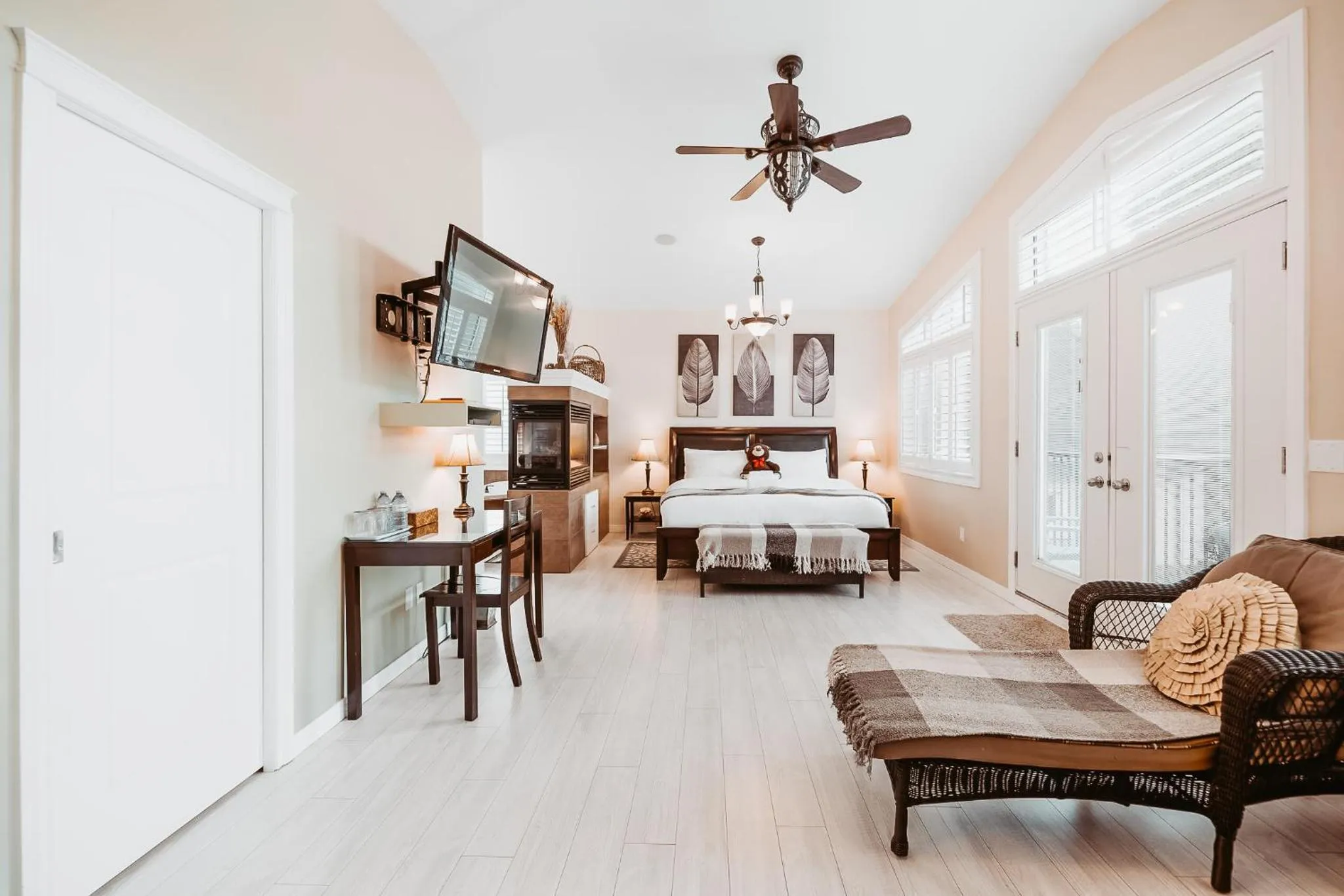 Bed in Along River Ridge