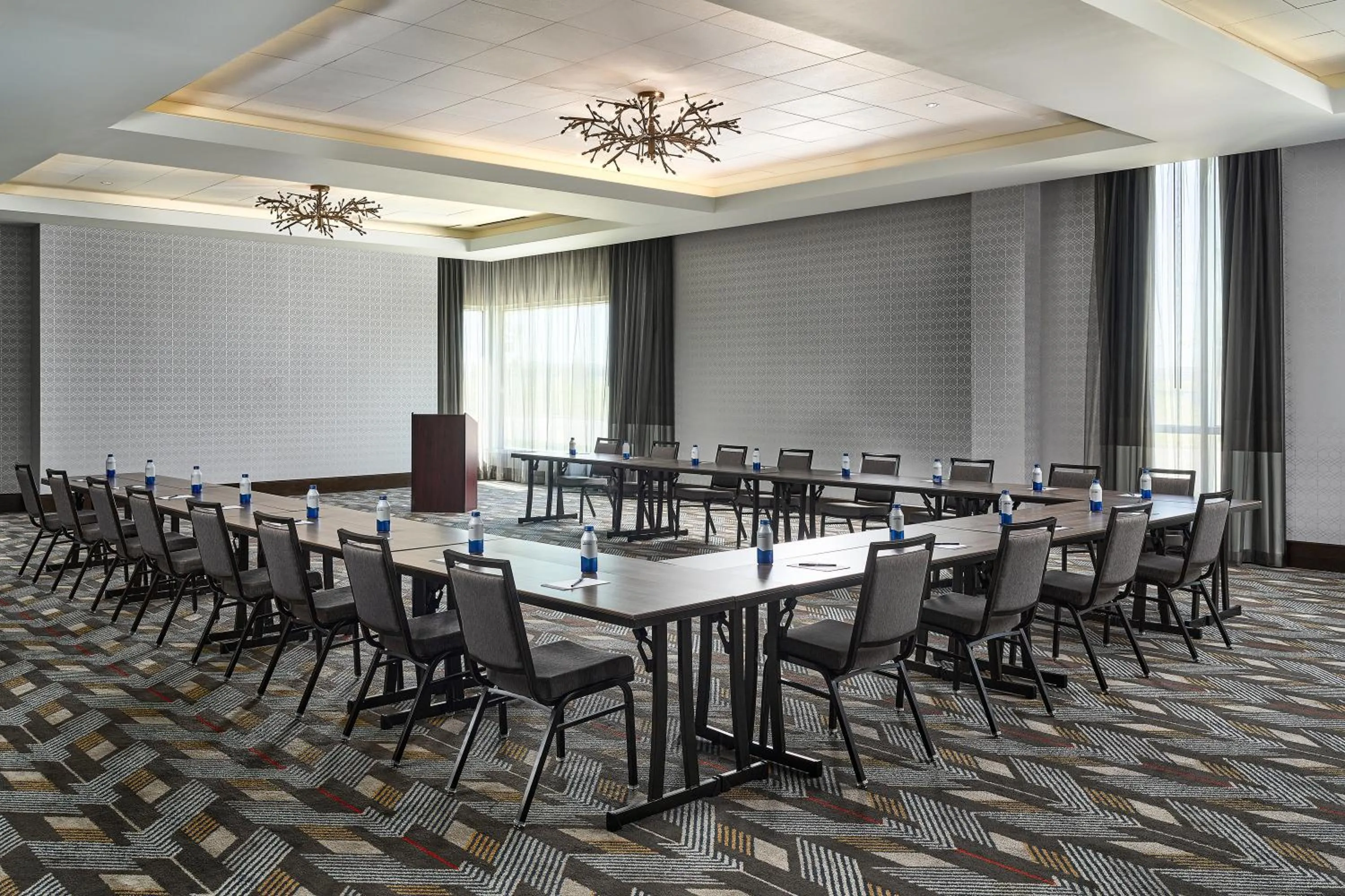 Meeting/conference room in Hyatt Place Pena Station/Denver Airport