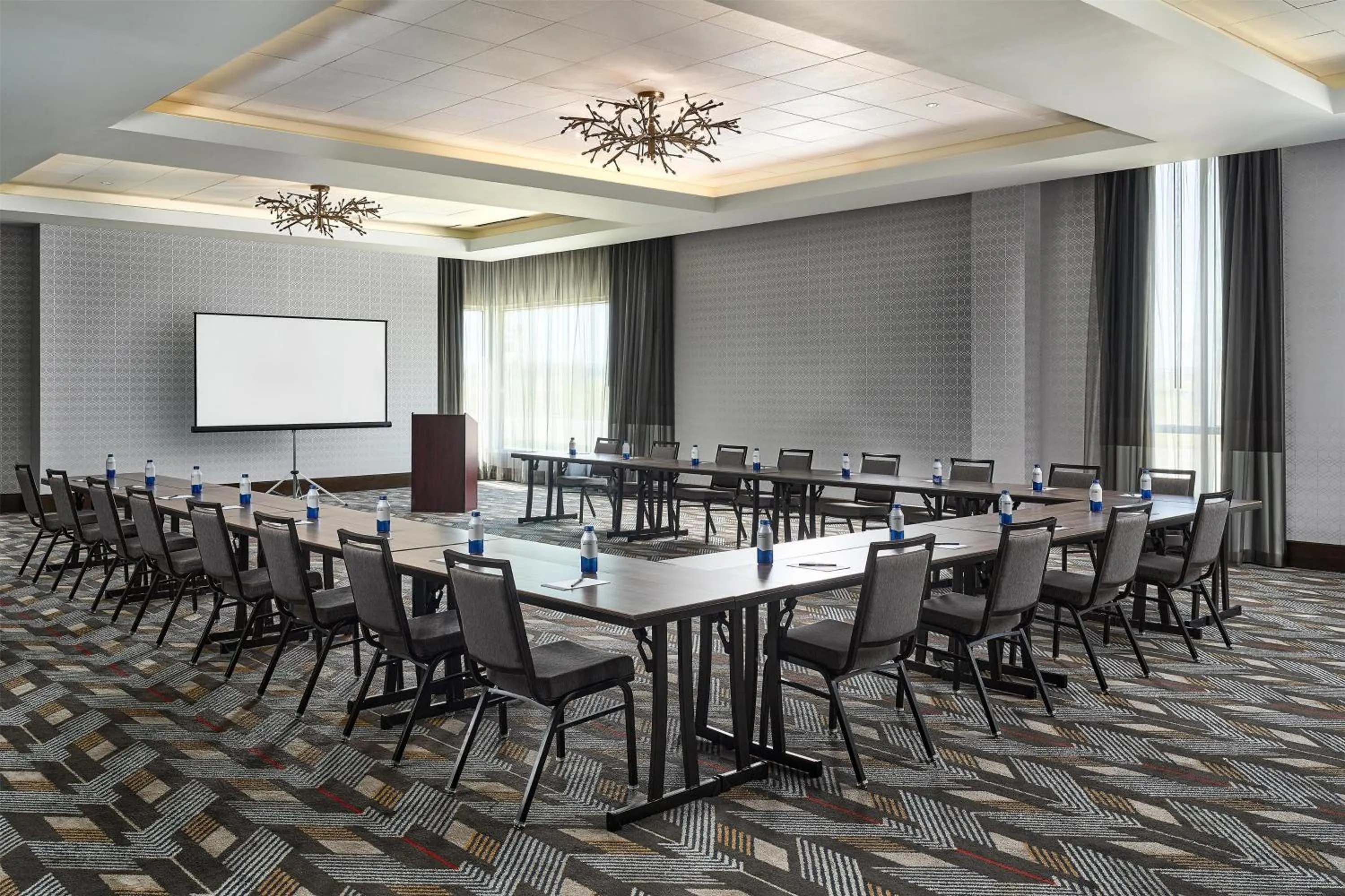 Meeting/conference room in Hyatt Place Pena Station/Denver Airport