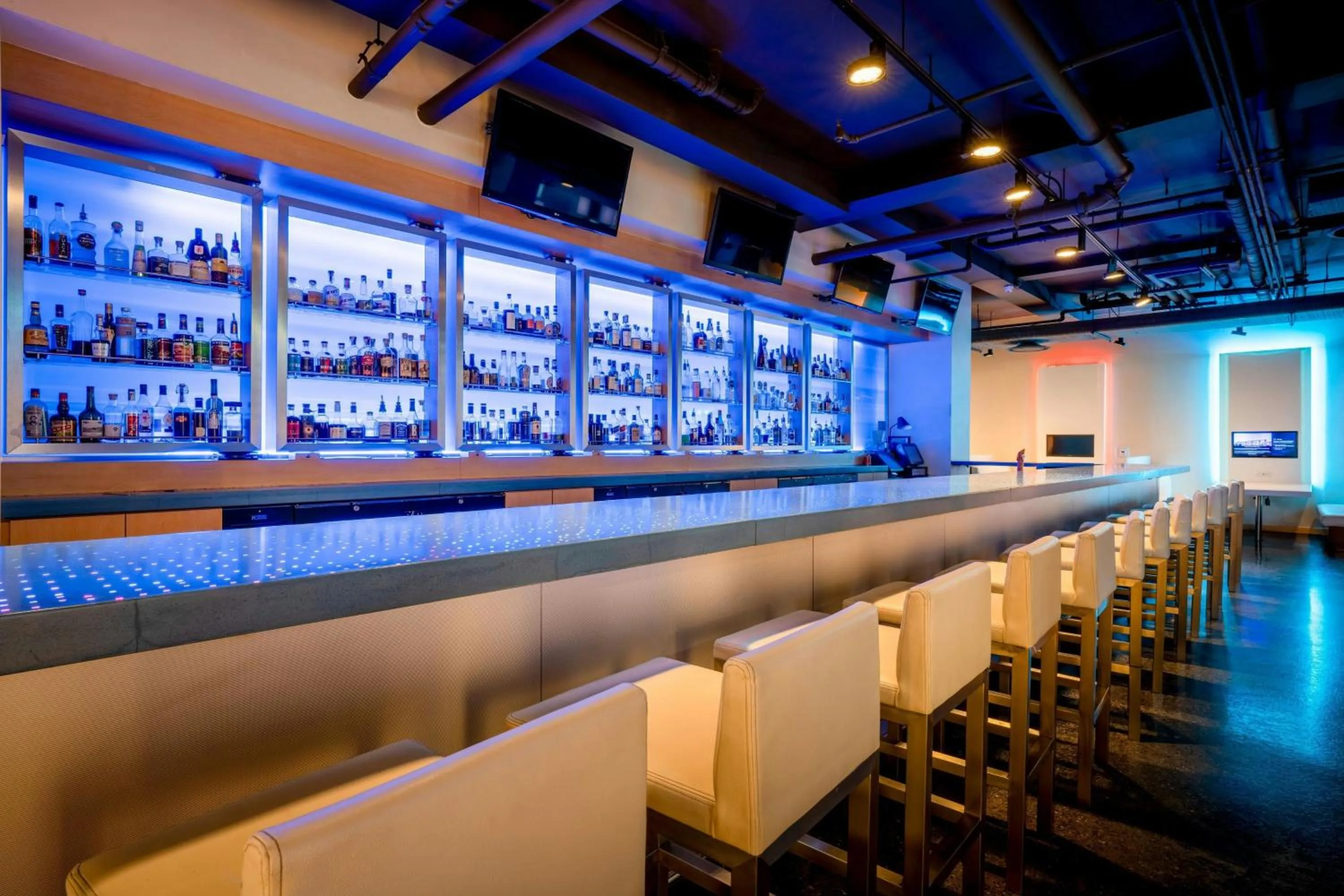Lounge or bar in Aloft Cupertino
