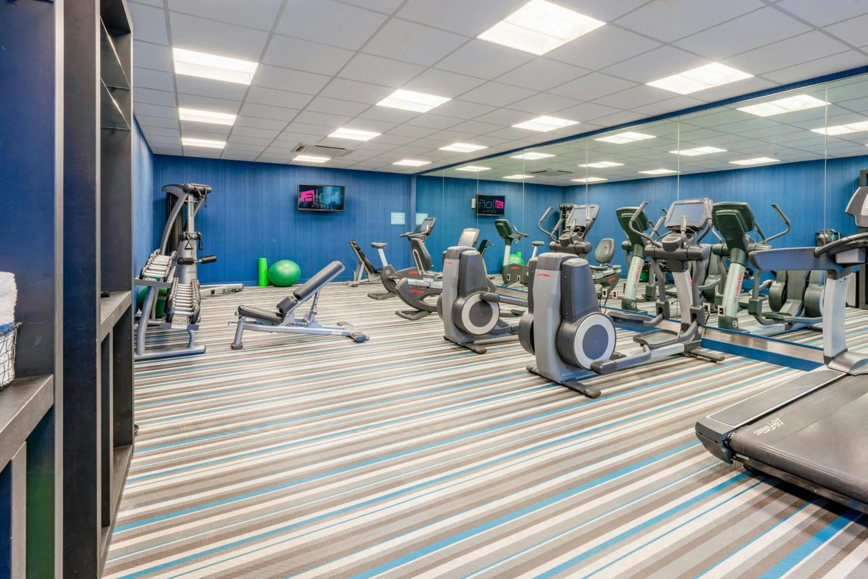 Area and facilities in Aloft Cupertino