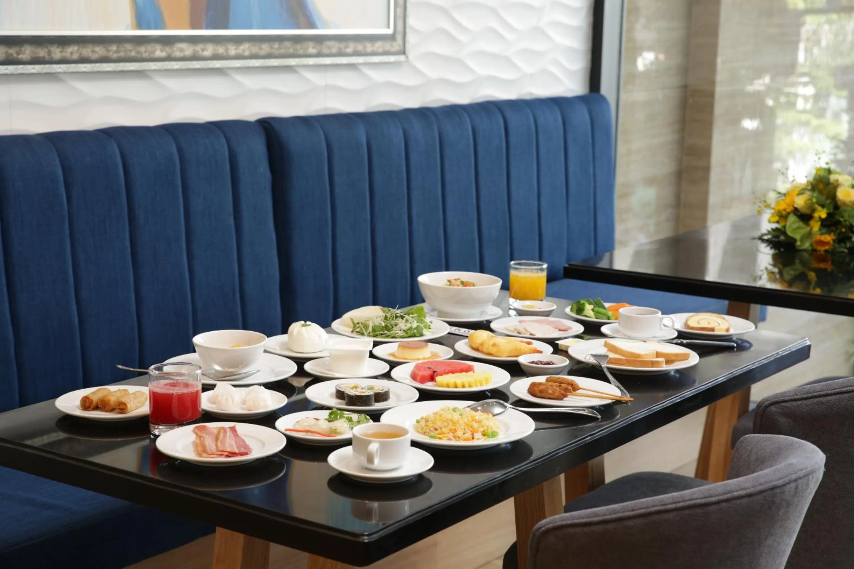 Food and drinks in Sun River Hotel & Apartment