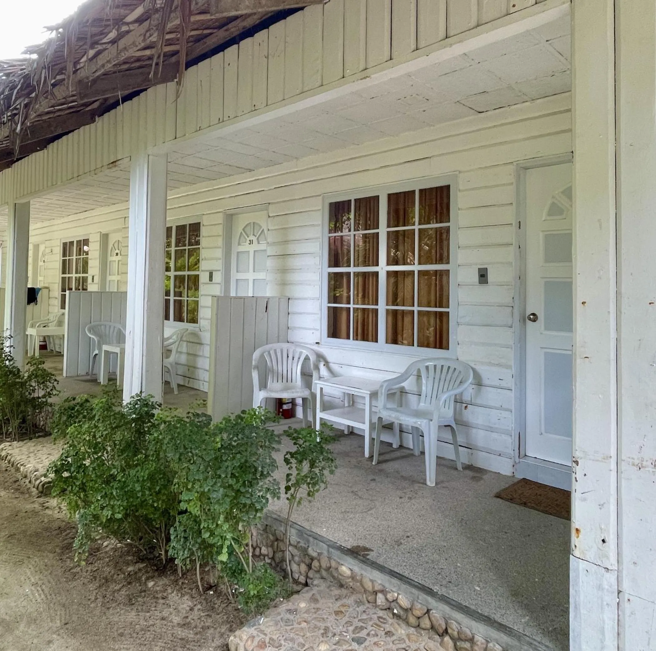 Casa Pilar Beach Resort