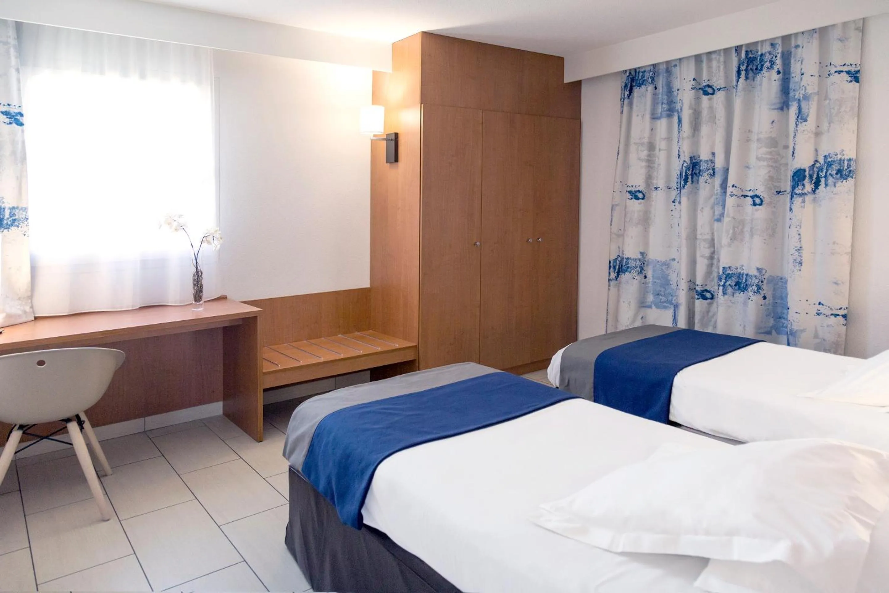 Photo of the whole room, Bed in Best Western Plus Ajaccio Amirauté