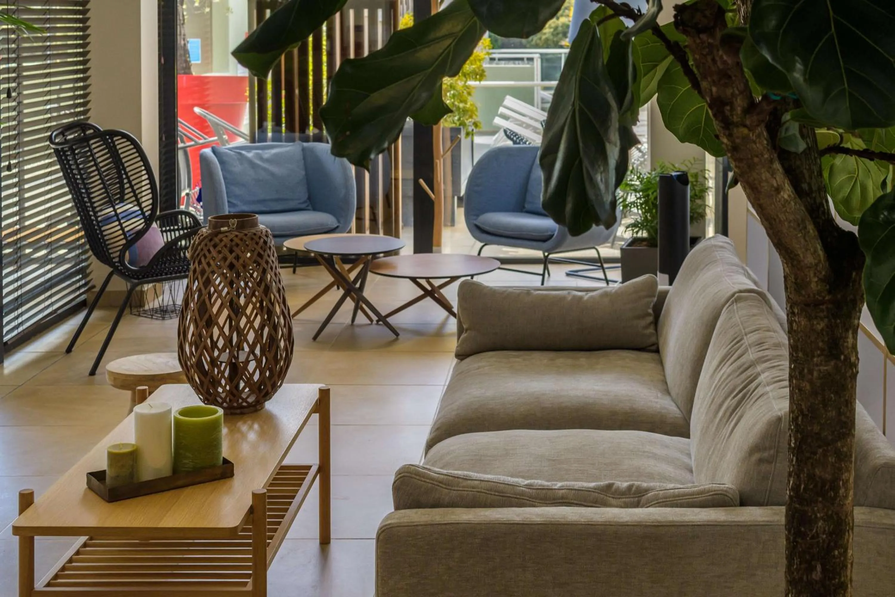 Lobby or reception in Best Western Plus Ajaccio Amirauté