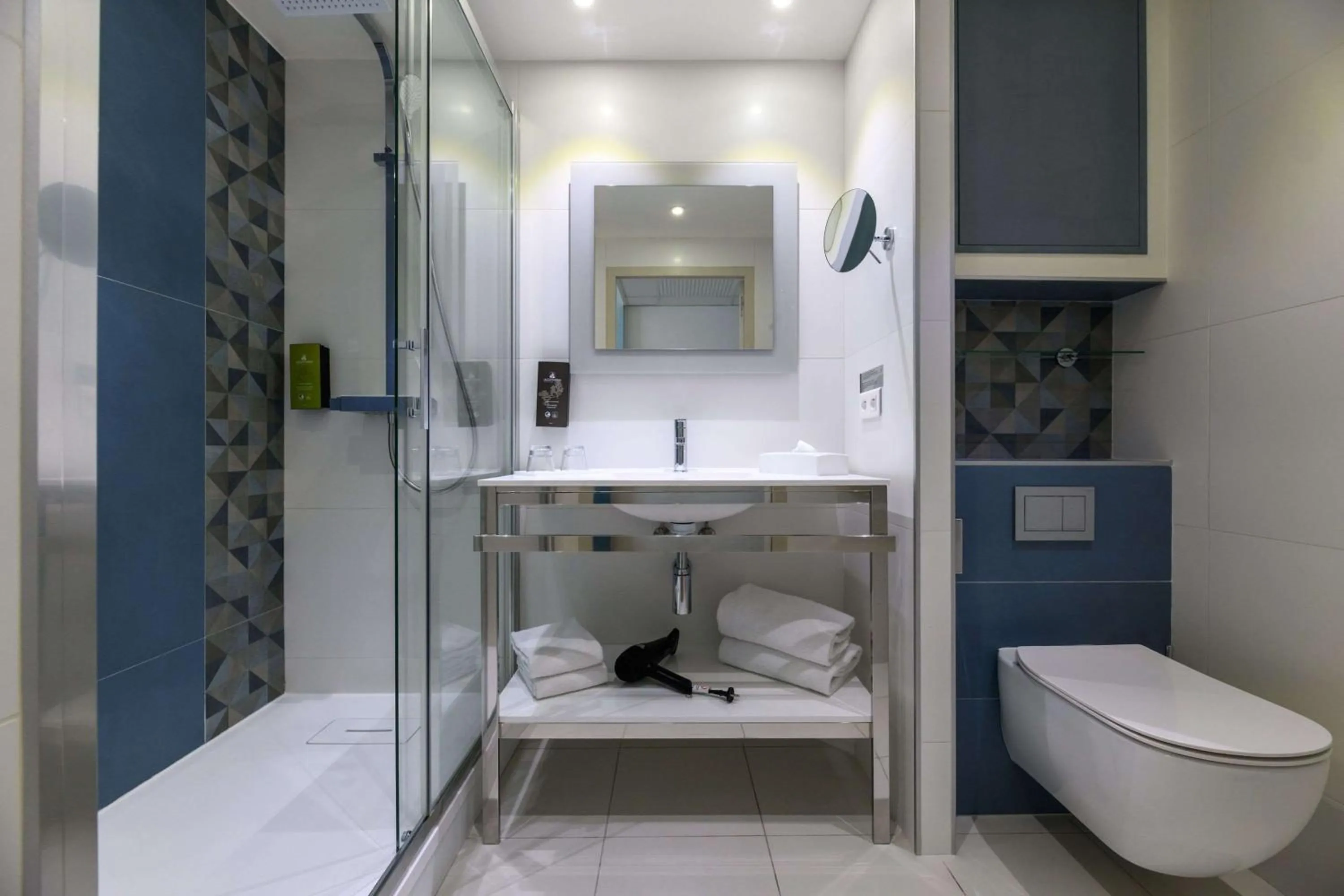 Bedroom in Best Western Plus Ajaccio Amirauté