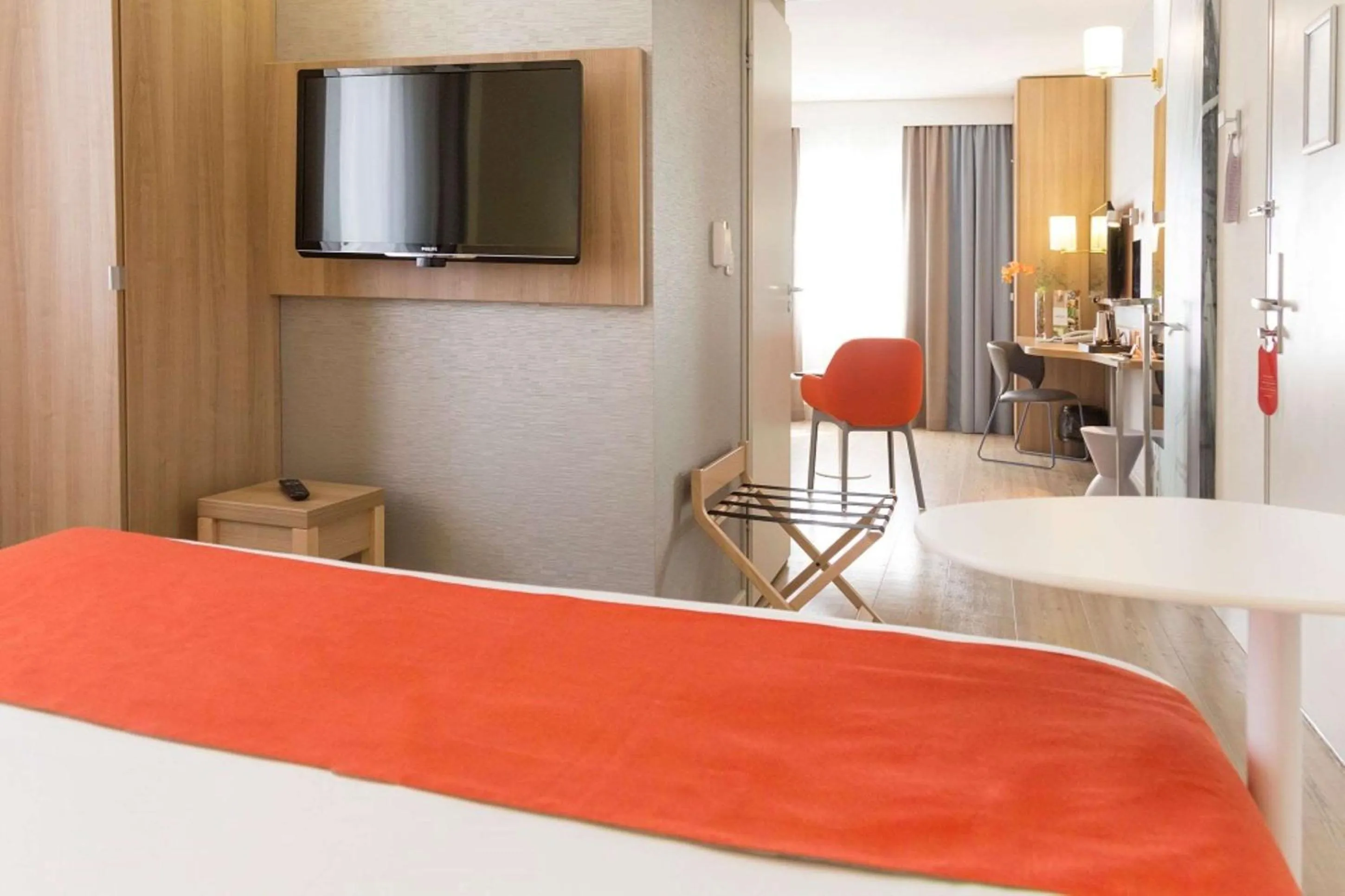 Photo of the whole room, Bed in Best Western Plus Ajaccio Amirauté