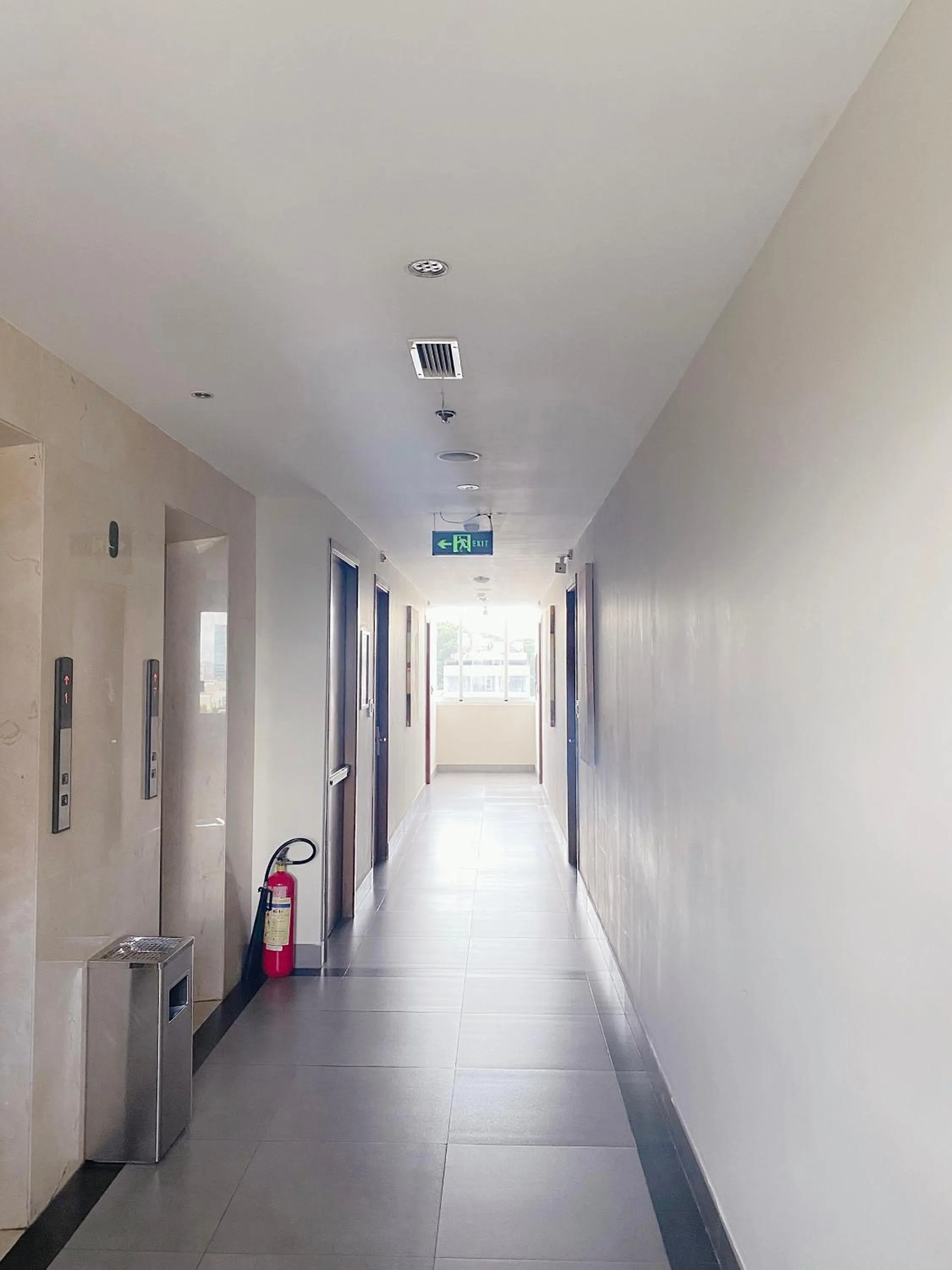 Area and facilities in The Luxe Hotel