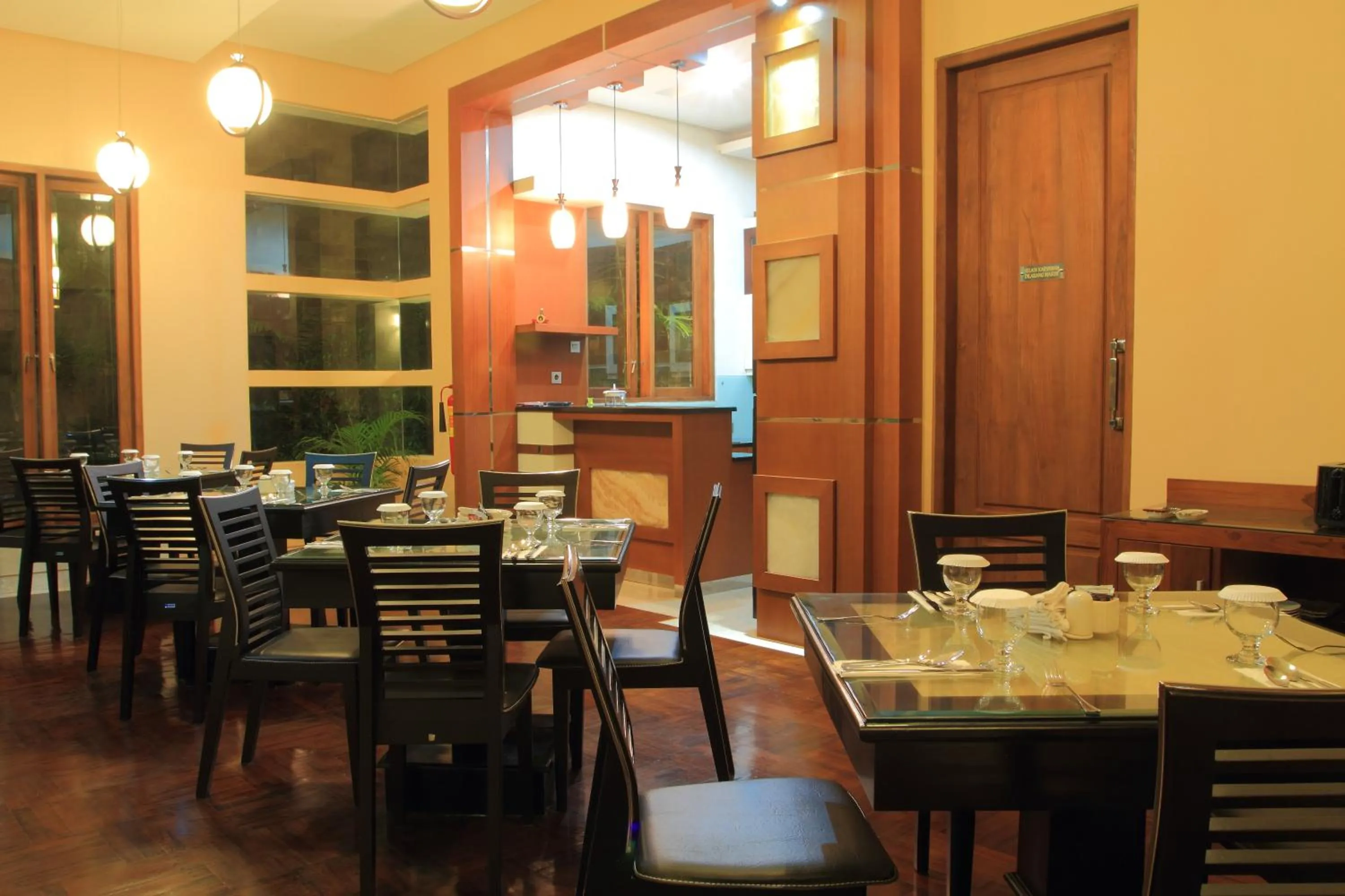 Restaurant/places to eat in Omah Qu Guesthouse Malioboro