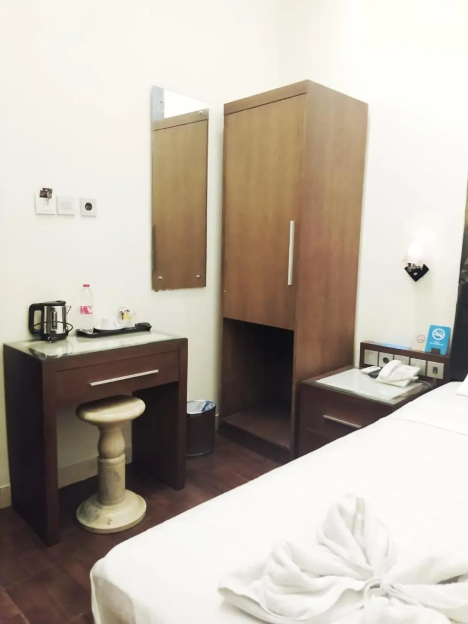 Coffee/tea facilities, Bed in Omah Qu Guesthouse Malioboro