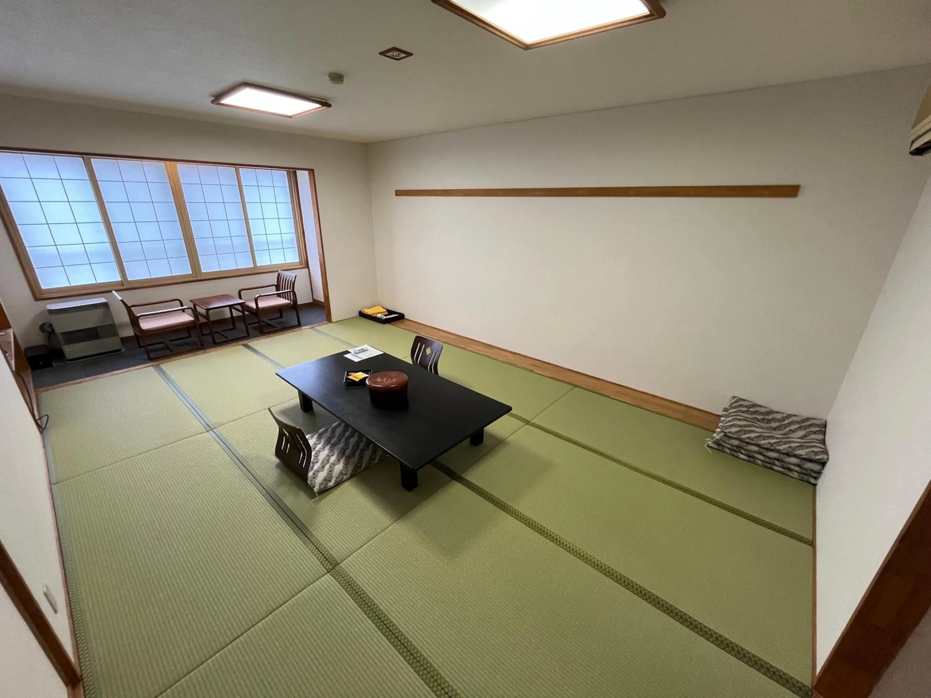 Living room in Hotel Yuzawa Yuzawa Denkiya