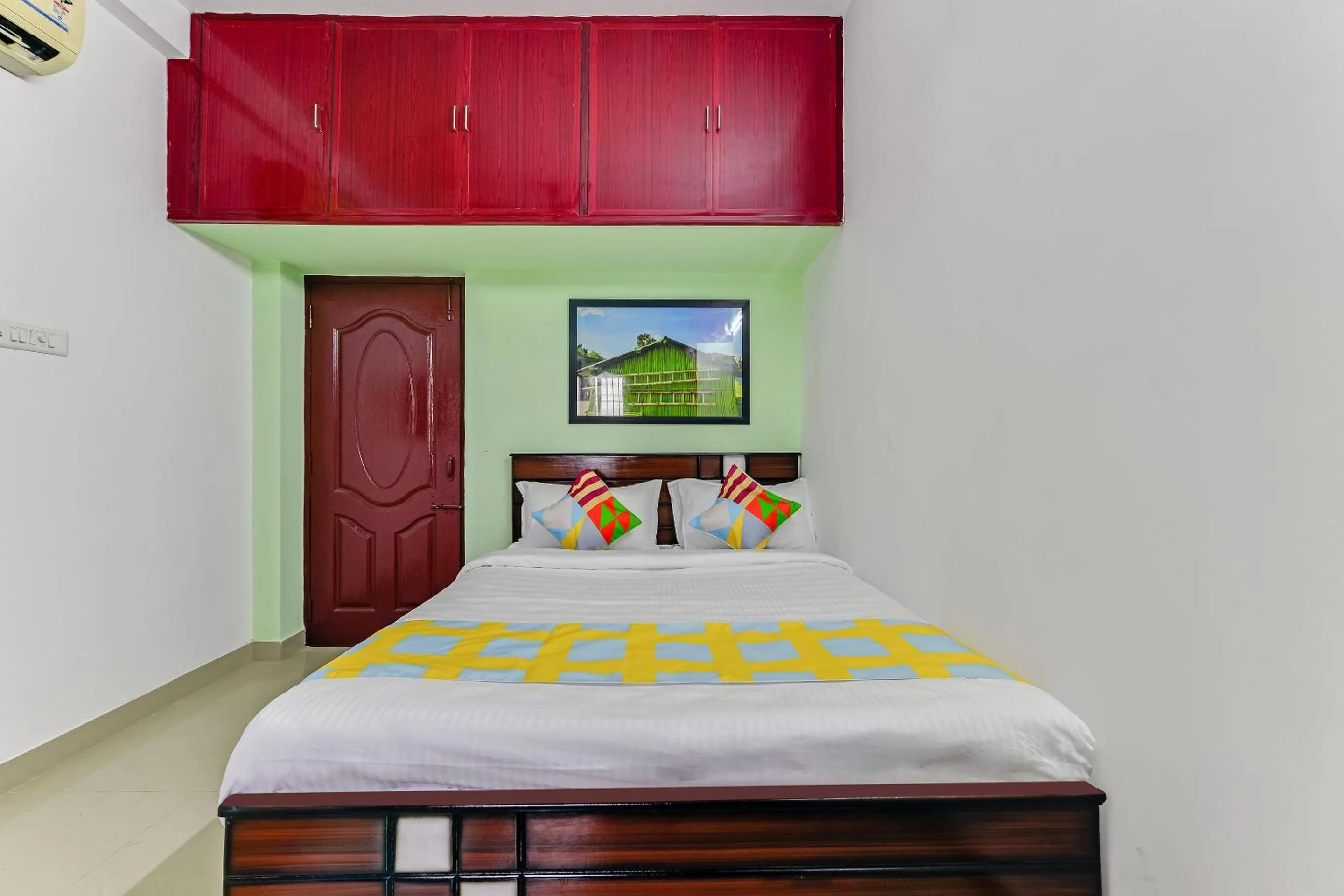 Bedroom, Bed in Hotel O JJ Residency