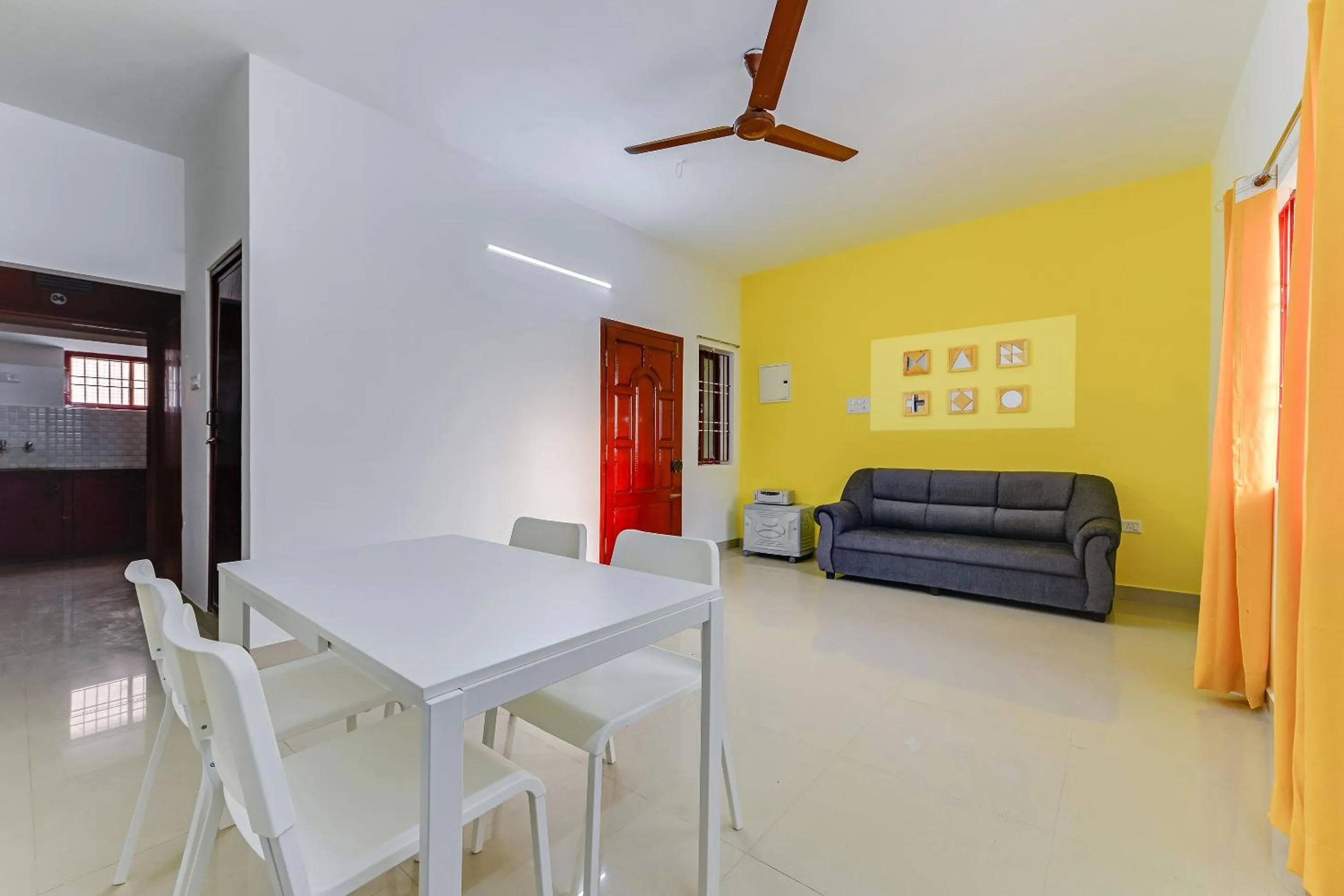 Dining area in Hotel O JJ Residency