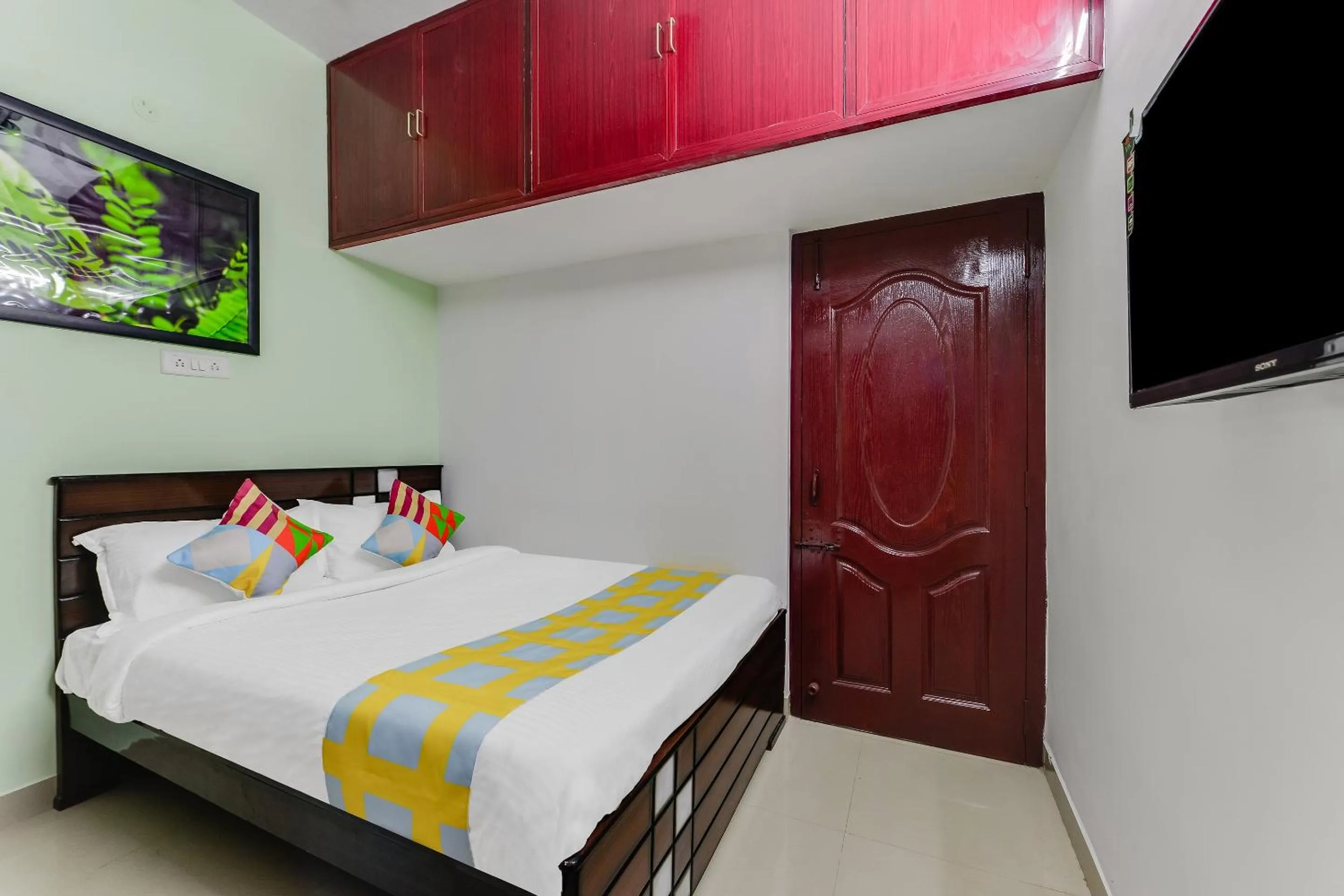 Bedroom, Bed in Hotel O JJ Residency