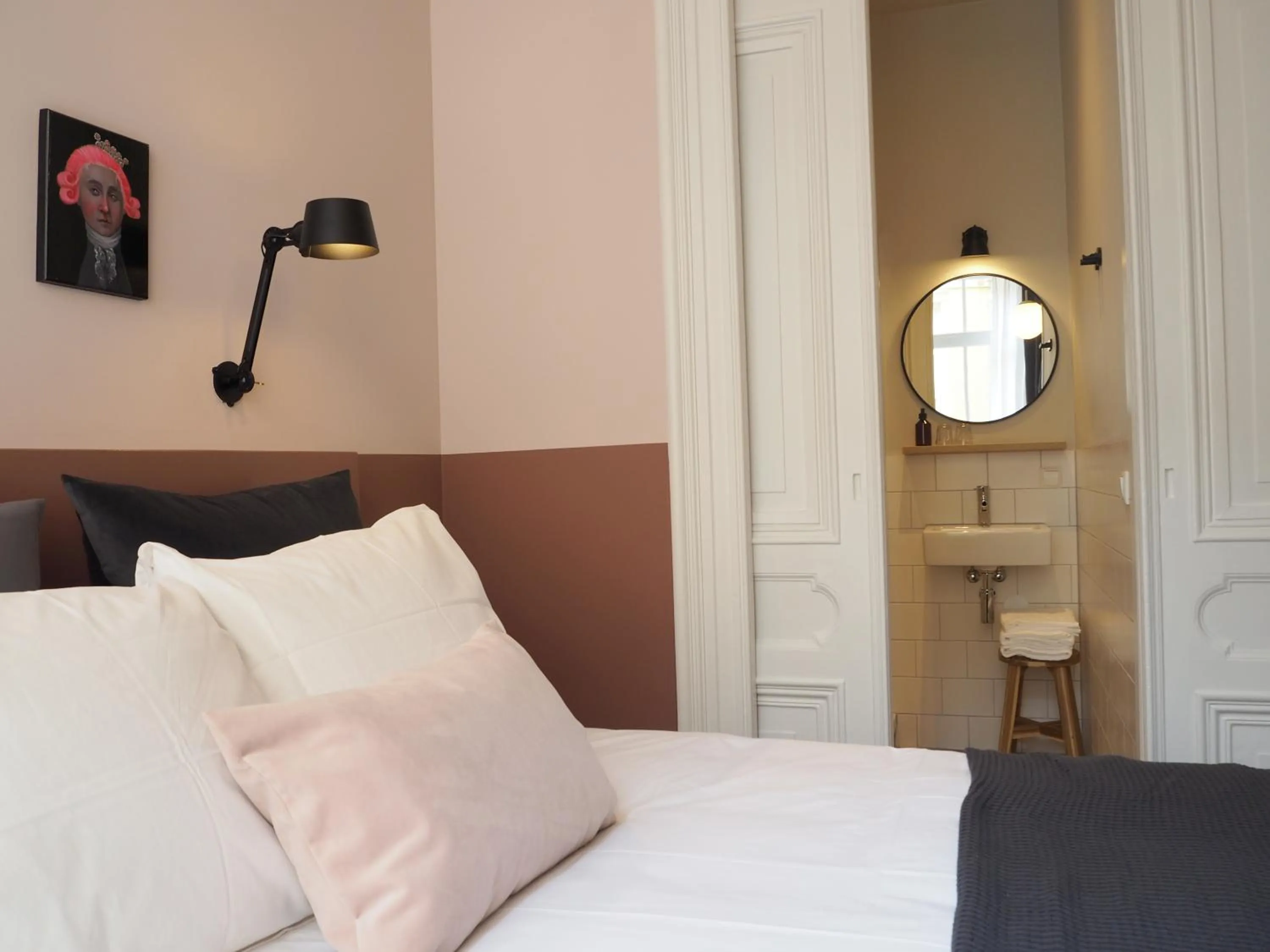 Bed in Lino City Hotel