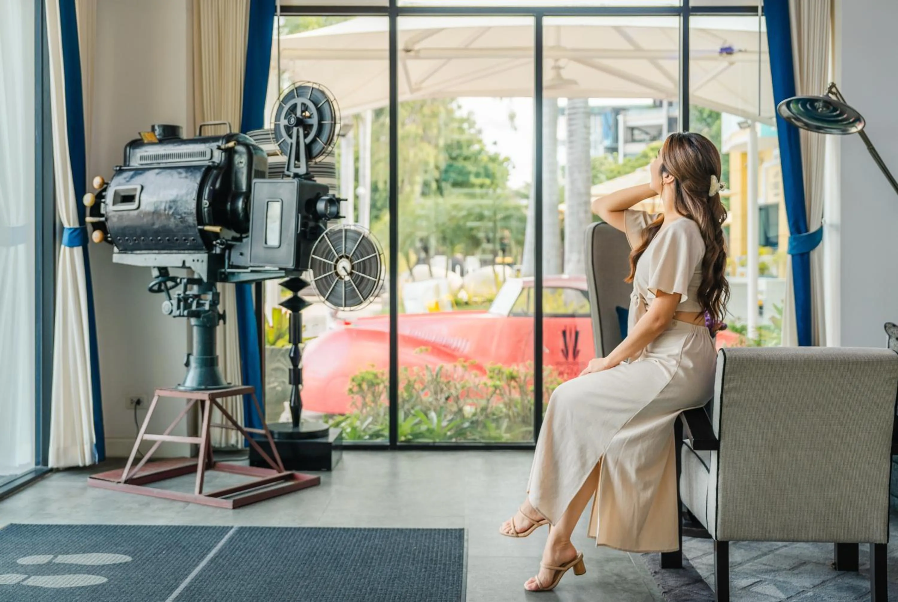 Seating area in Wave Hotel Pattaya